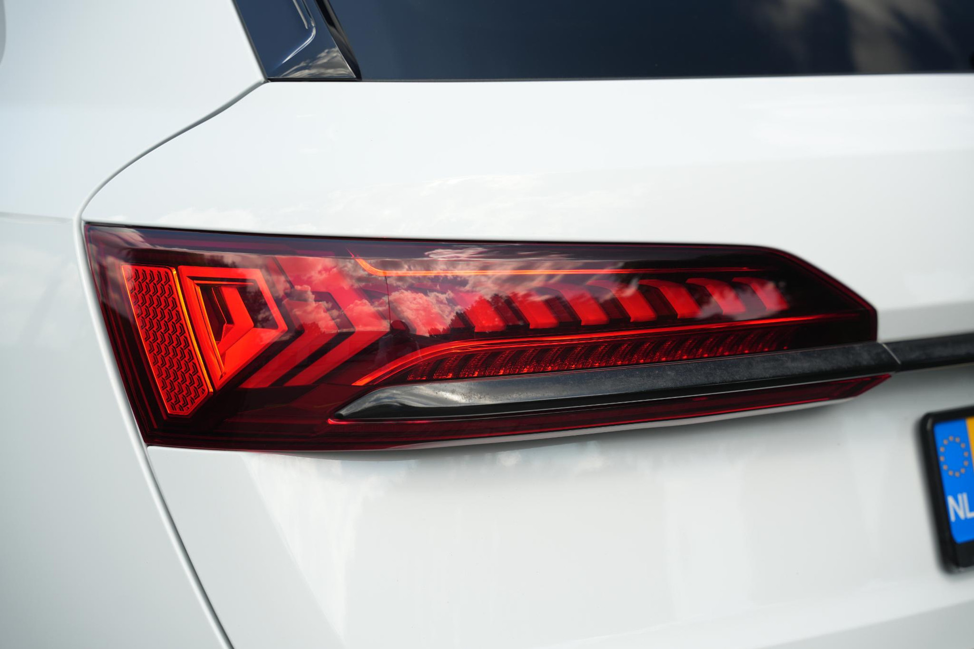 Audi Q7 60 TFSI e quattro Pro Line S Competition 2021 Gletsjerwit metallic 20