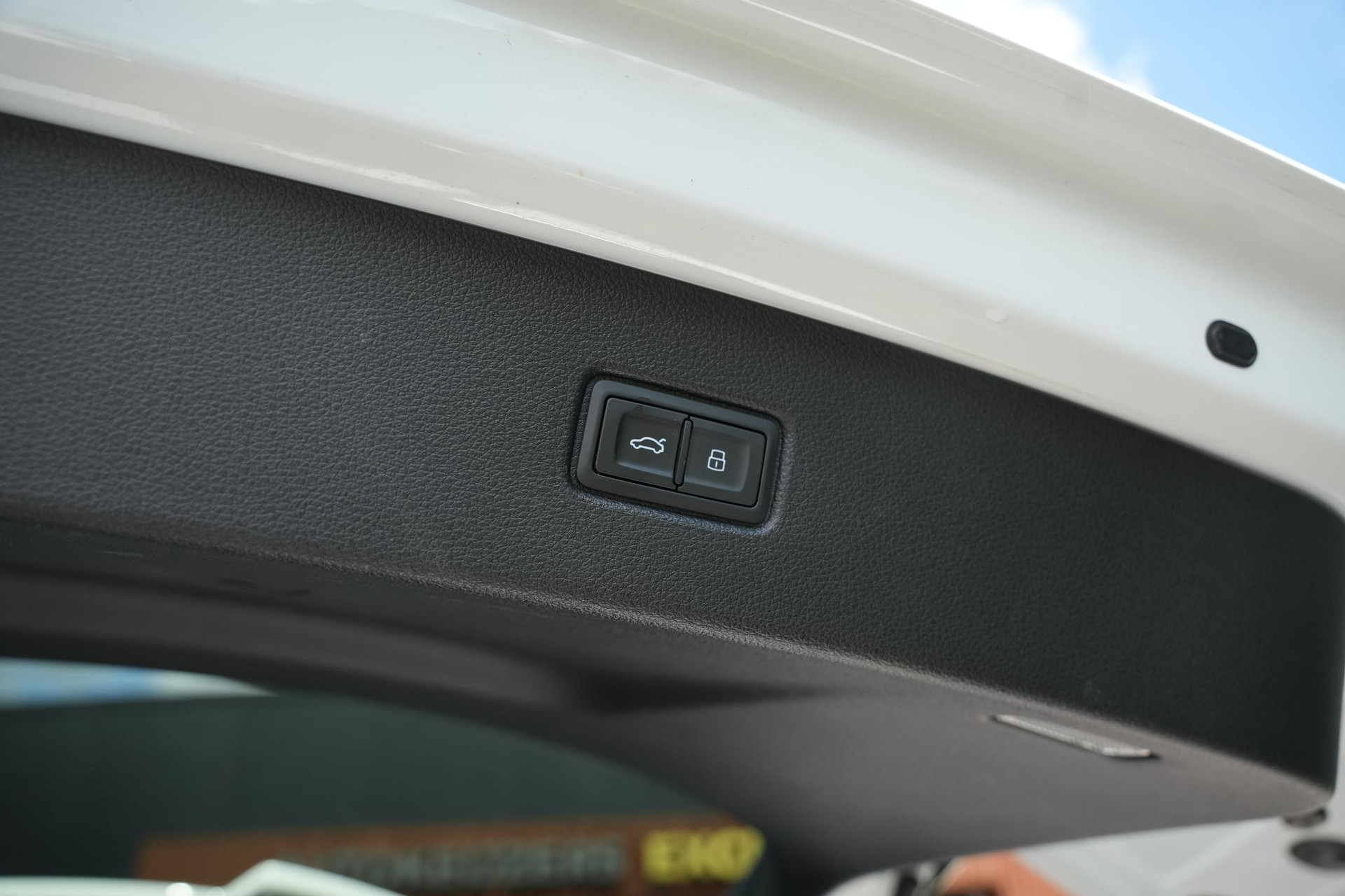Audi Q7 60 TFSI e quattro Pro Line S Competition 2021 Gletsjerwit metallic 37