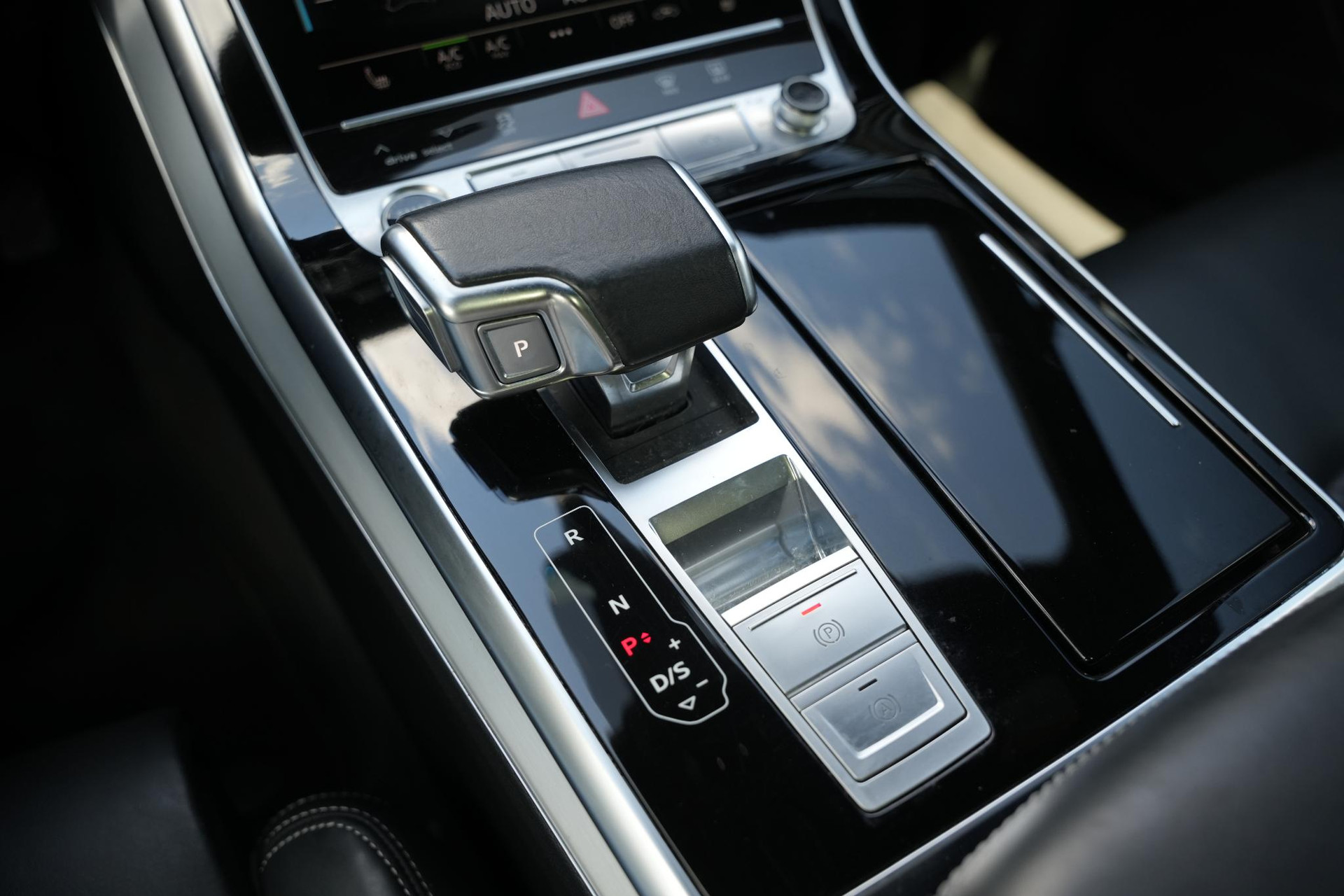 Audi Q7 60 TFSI e quattro Pro Line S Competition 2021 Gletsjerwit metallic 43