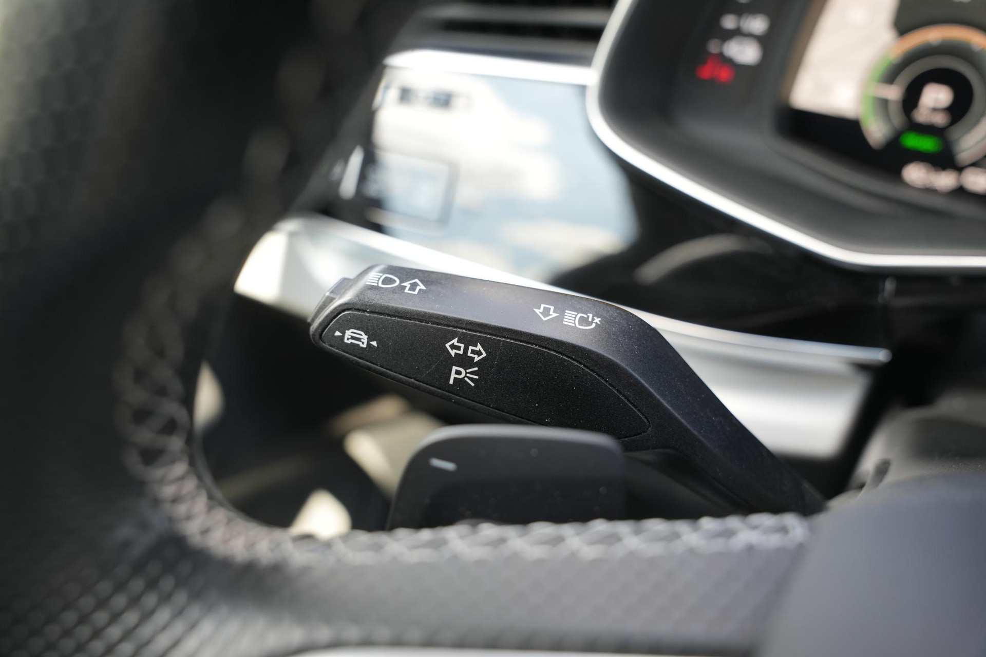 Audi Q7 60 TFSI e quattro Pro Line S Competition 2021 Gletsjerwit metallic 49