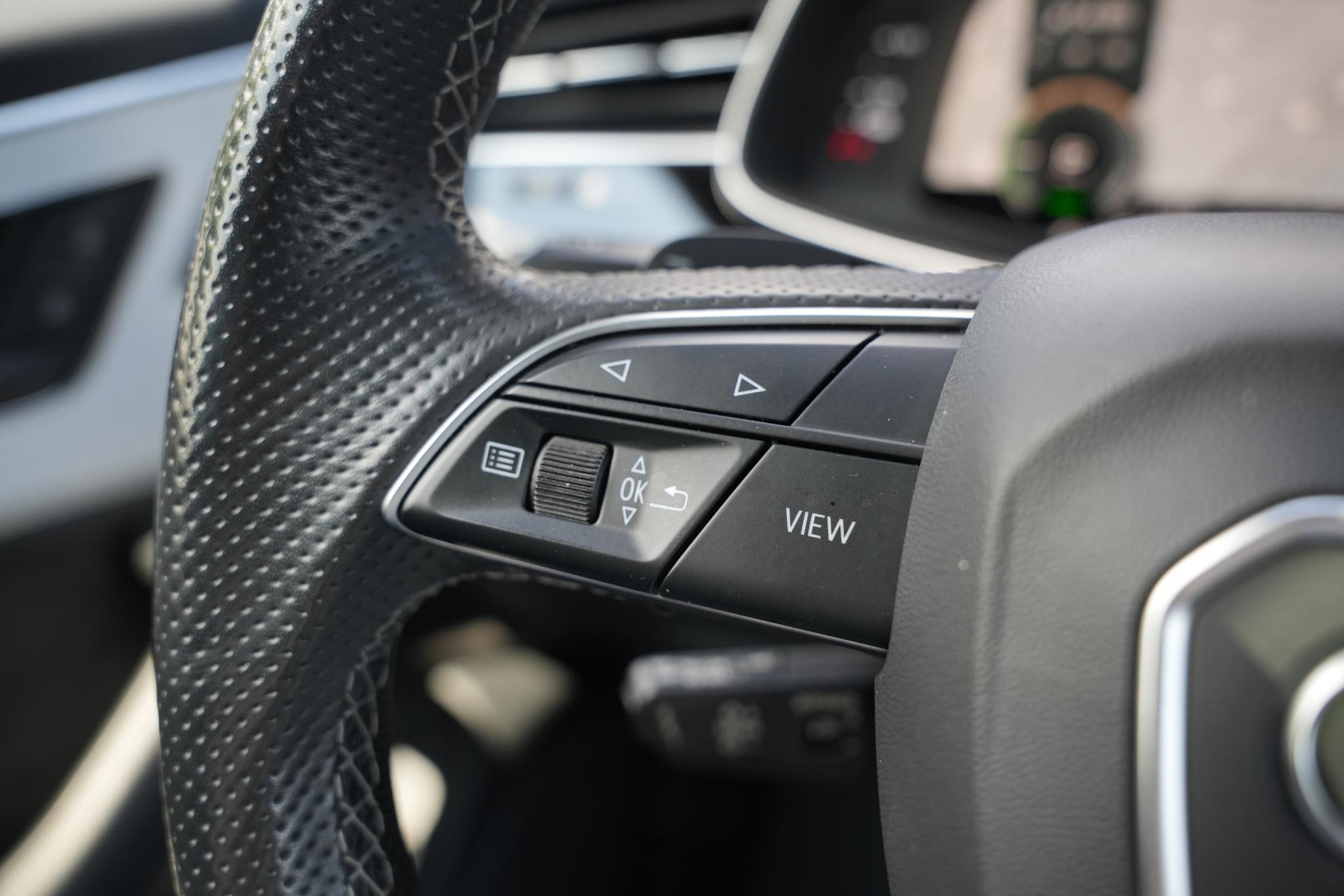 Audi Q7 60 TFSI e quattro Pro Line S Competition 2021 Gletsjerwit metallic 52