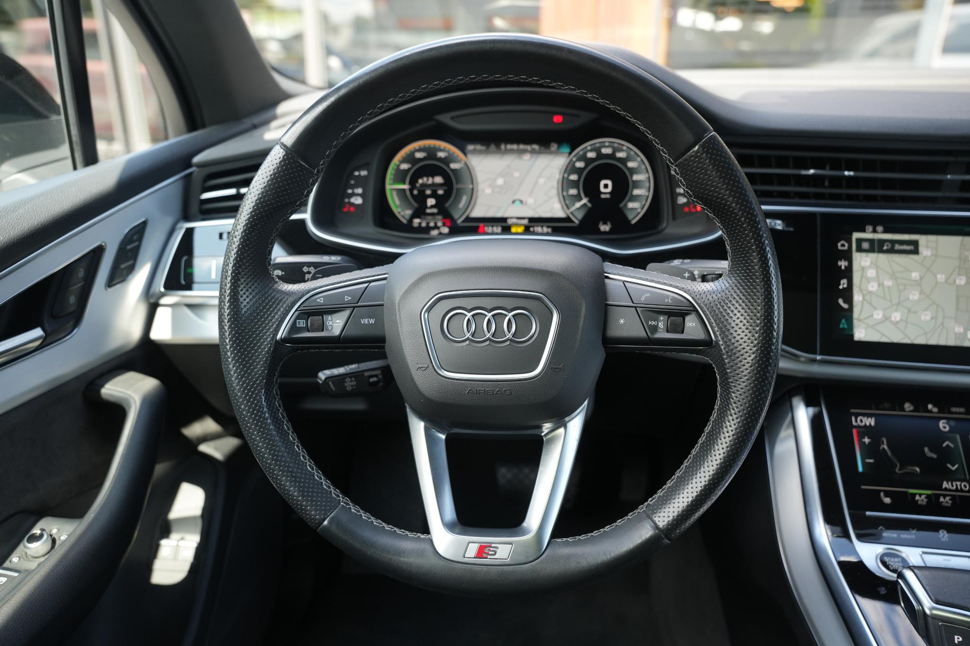 Audi Q7 60 TFSI e quattro Pro Line S Competition 2021 Gletsjerwit metallic 8