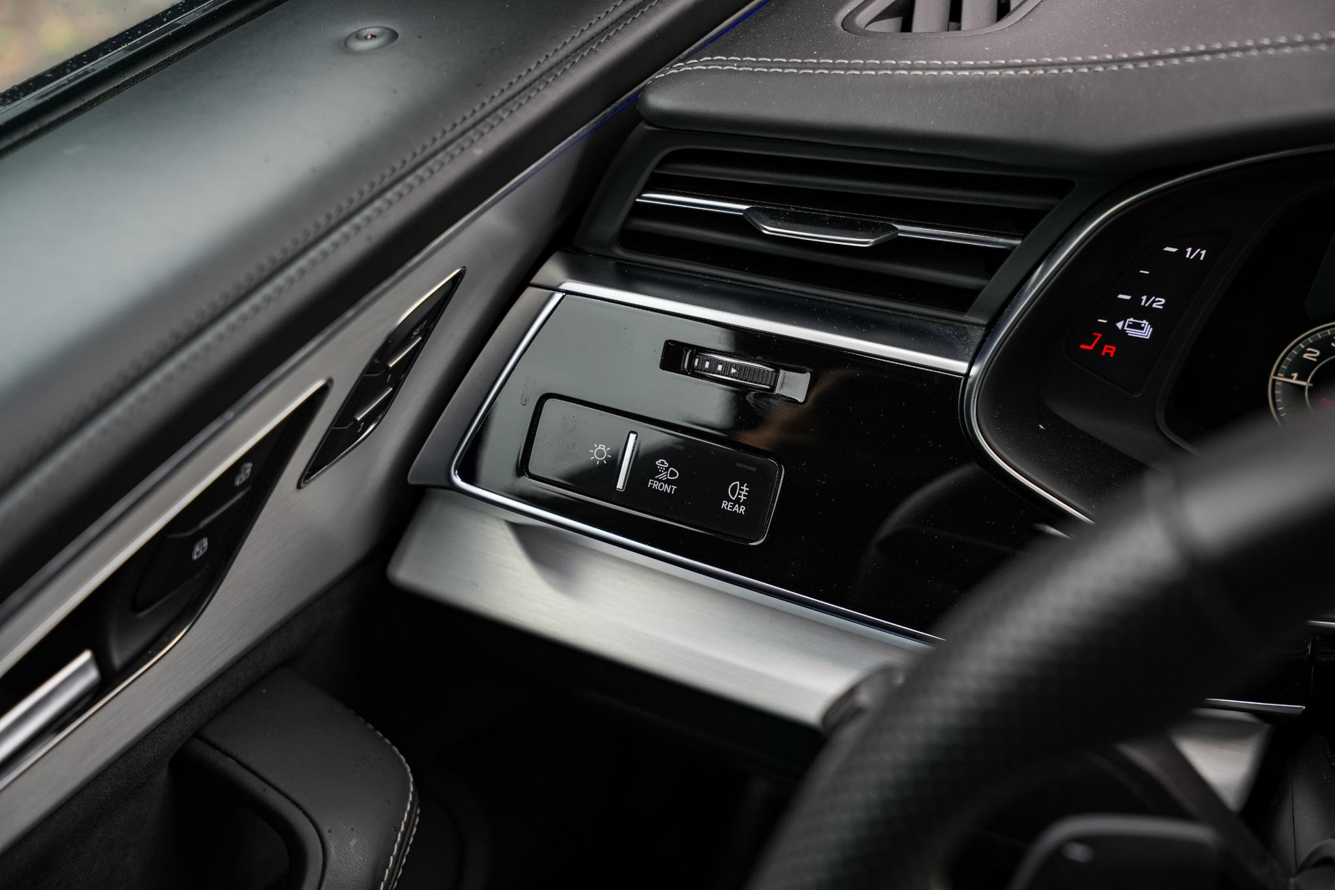 Audi Q8 60 TFSI e quattro Competition 2021 Daytonagrijs pareleffect 23