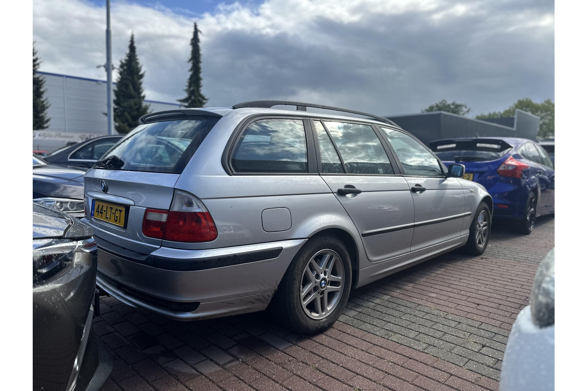 BMW 3 Serie Touring 316i Executive 2003 Titansilber metallic  2