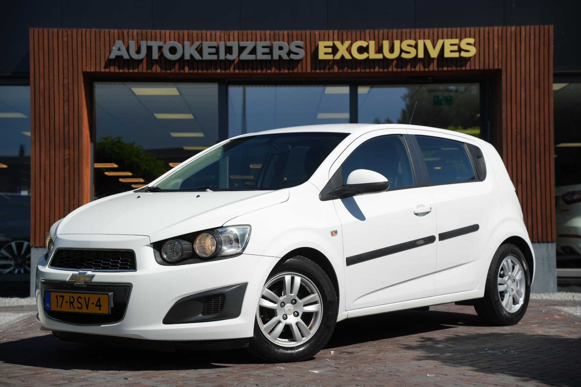 Chevrolet Aveo 1.2 LT 2011 Summit white 5