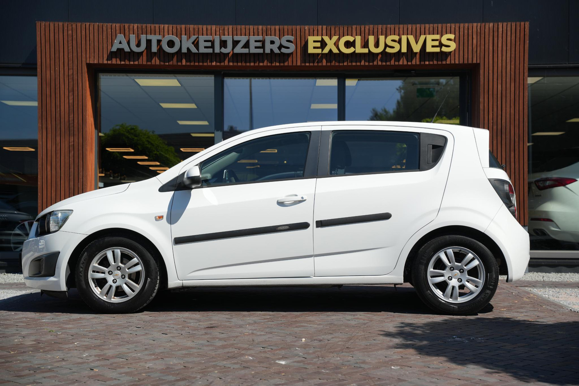 Chevrolet Aveo 1.2 LT 2011 Summit white 7