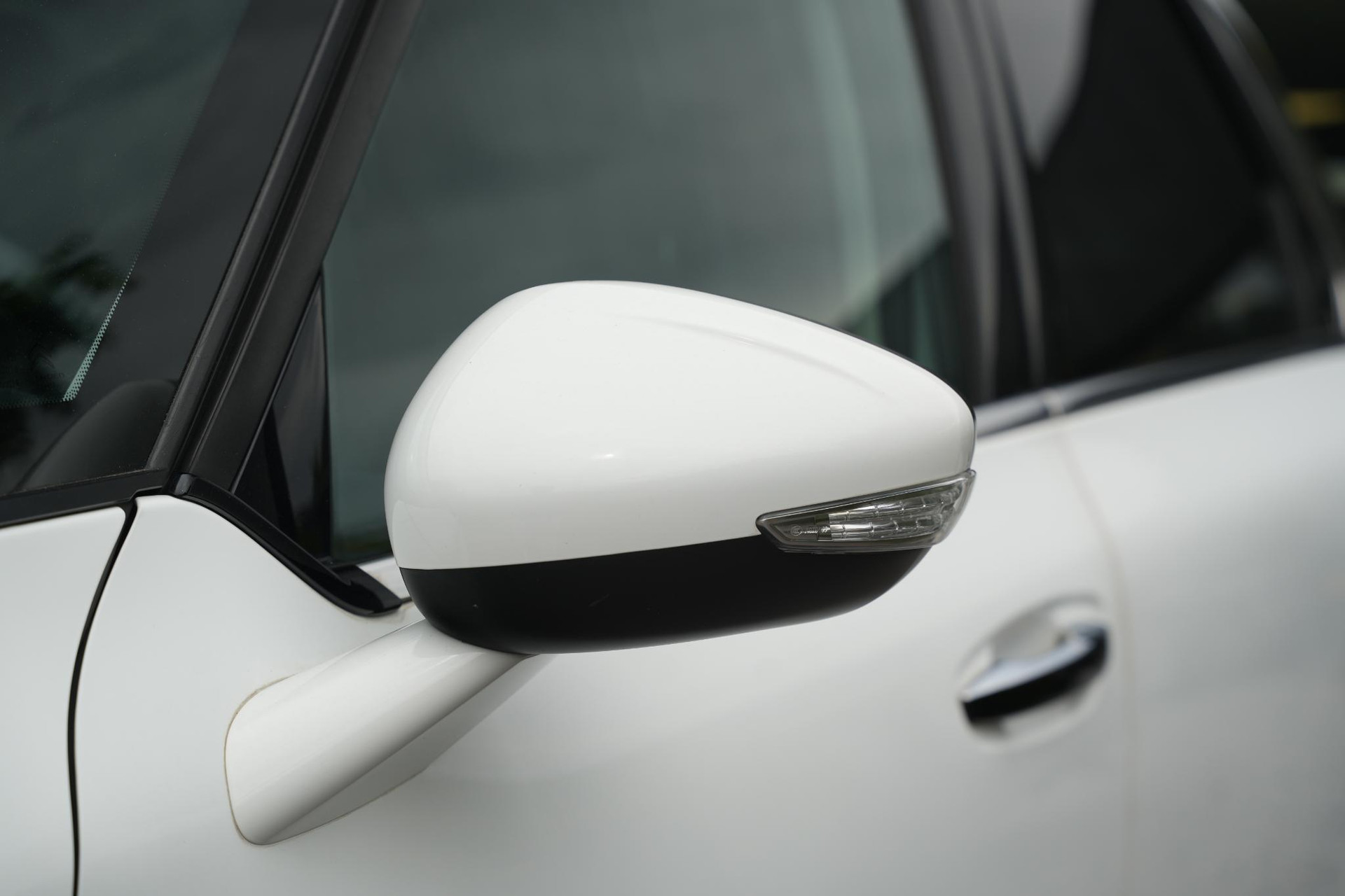 Citroën C4 Picasso 1.2 PureTech Business 2017 Basislak blanc banquise 17