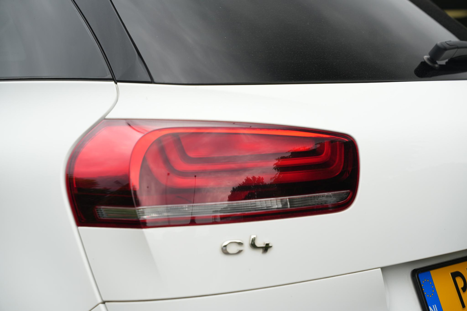 Citroën C4 Picasso 1.2 PureTech Business 2017 Basislak blanc banquise 20