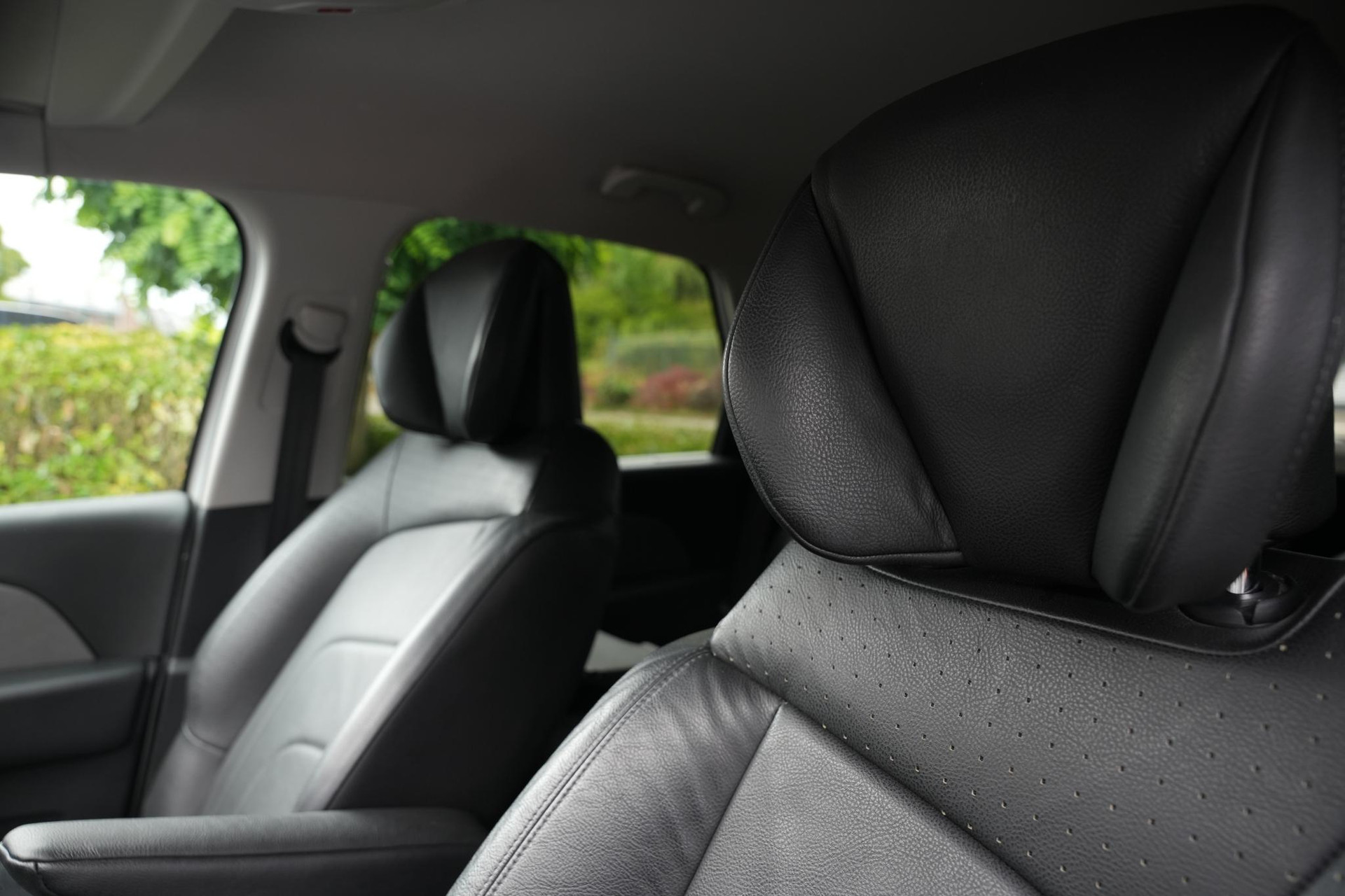 Citroën C4 Picasso 1.2 PureTech Business 2017 Basislak blanc banquise 24