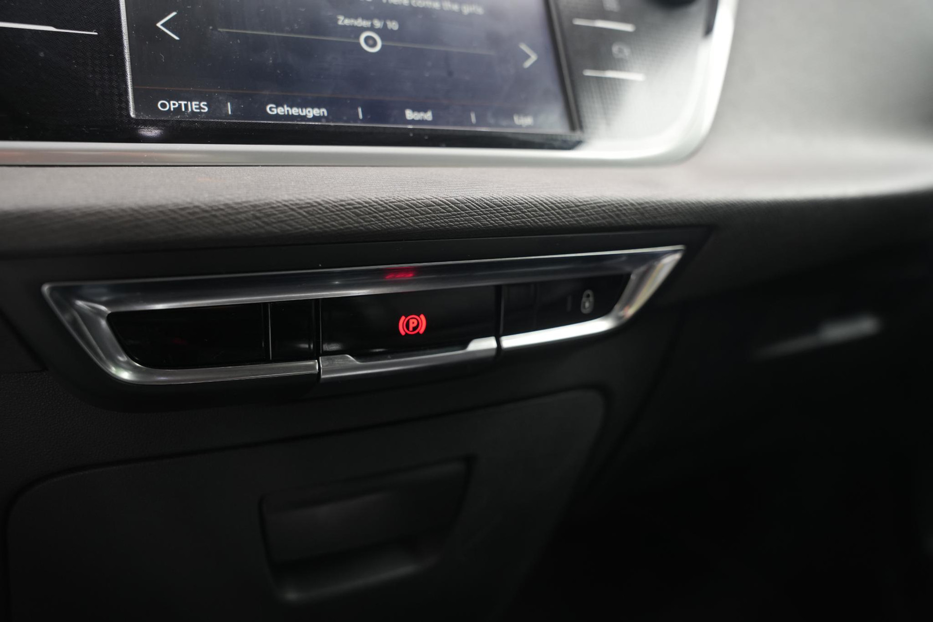 Citroën C4 Picasso 1.2 PureTech Business 2017 Basislak blanc banquise 29