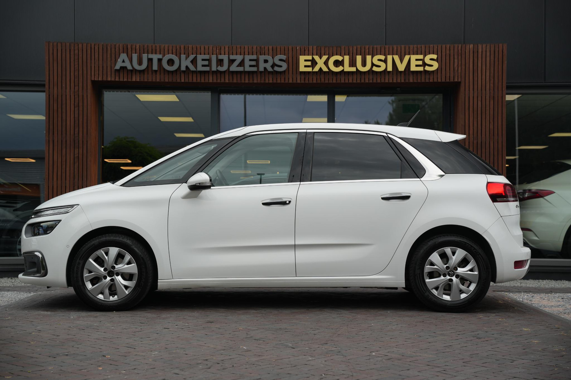 Citroën C4 Picasso 1.2 PureTech Business 2017 Basislak blanc banquise 7