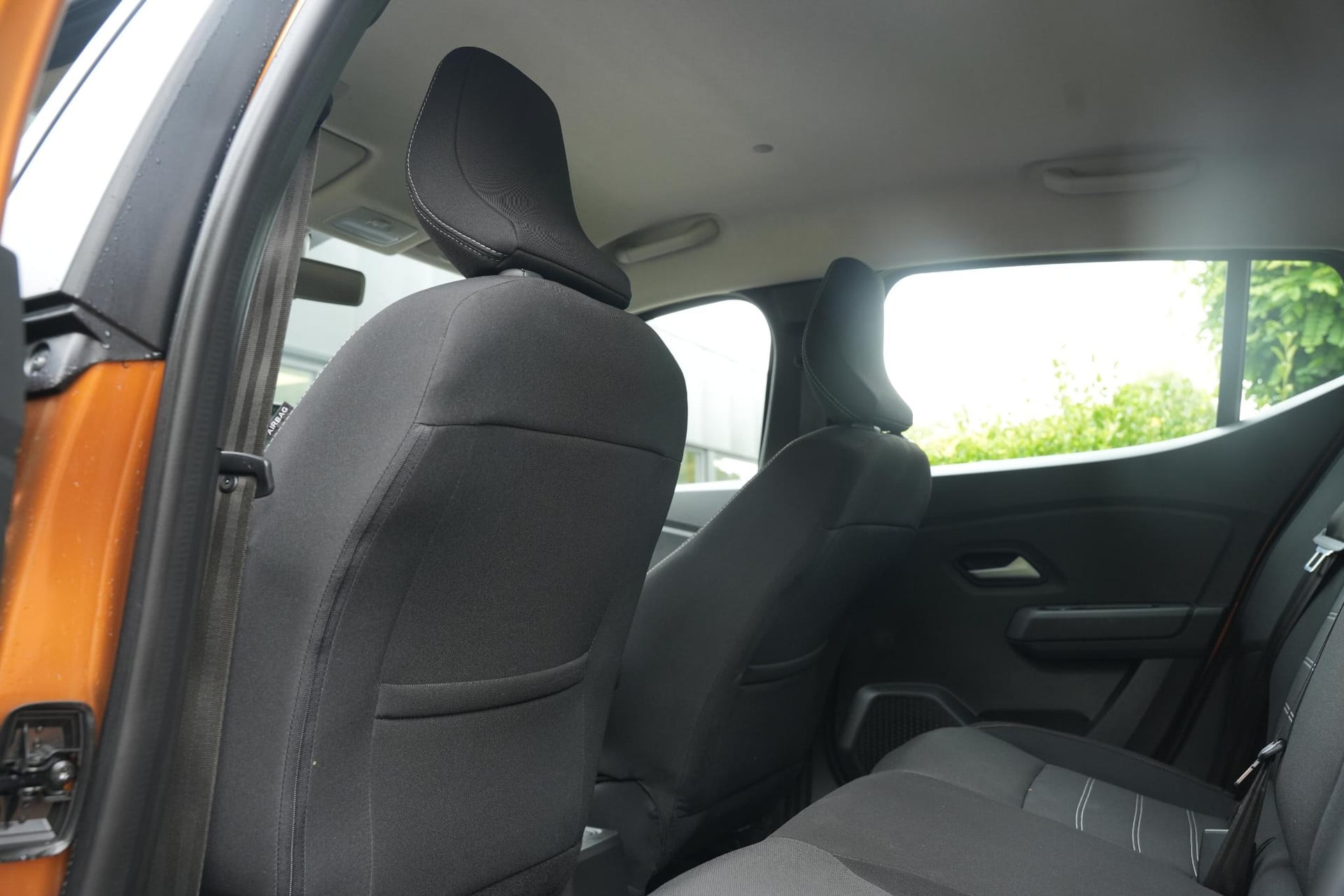Dacia Sandero 1.0 TCe 90 Comfort 2024 ORANGE ATACAMA (TEEPY) 16