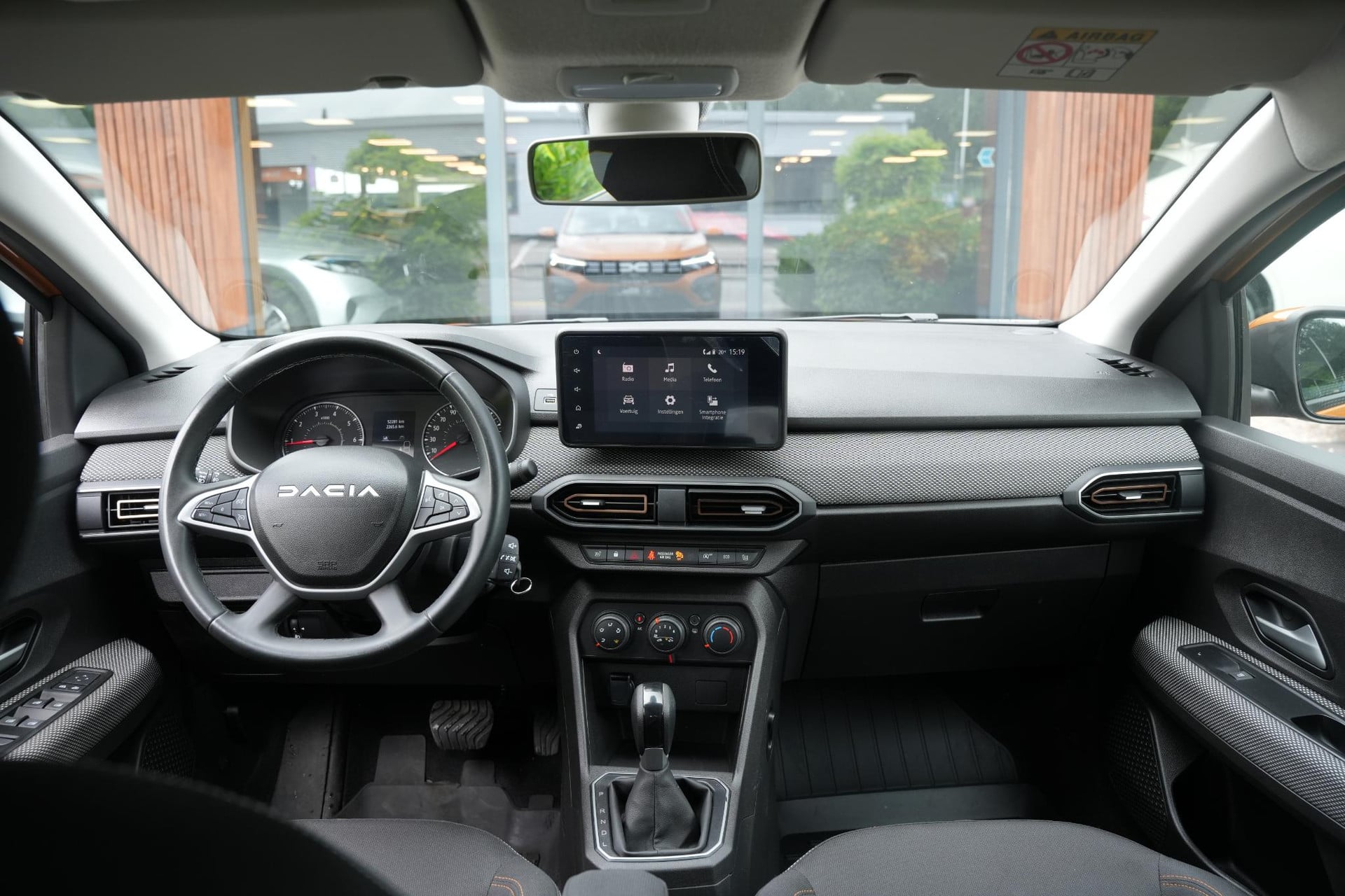 Dacia Sandero 1.0 TCe 90 Comfort 2024 ORANGE ATACAMA (TEEPY) 2