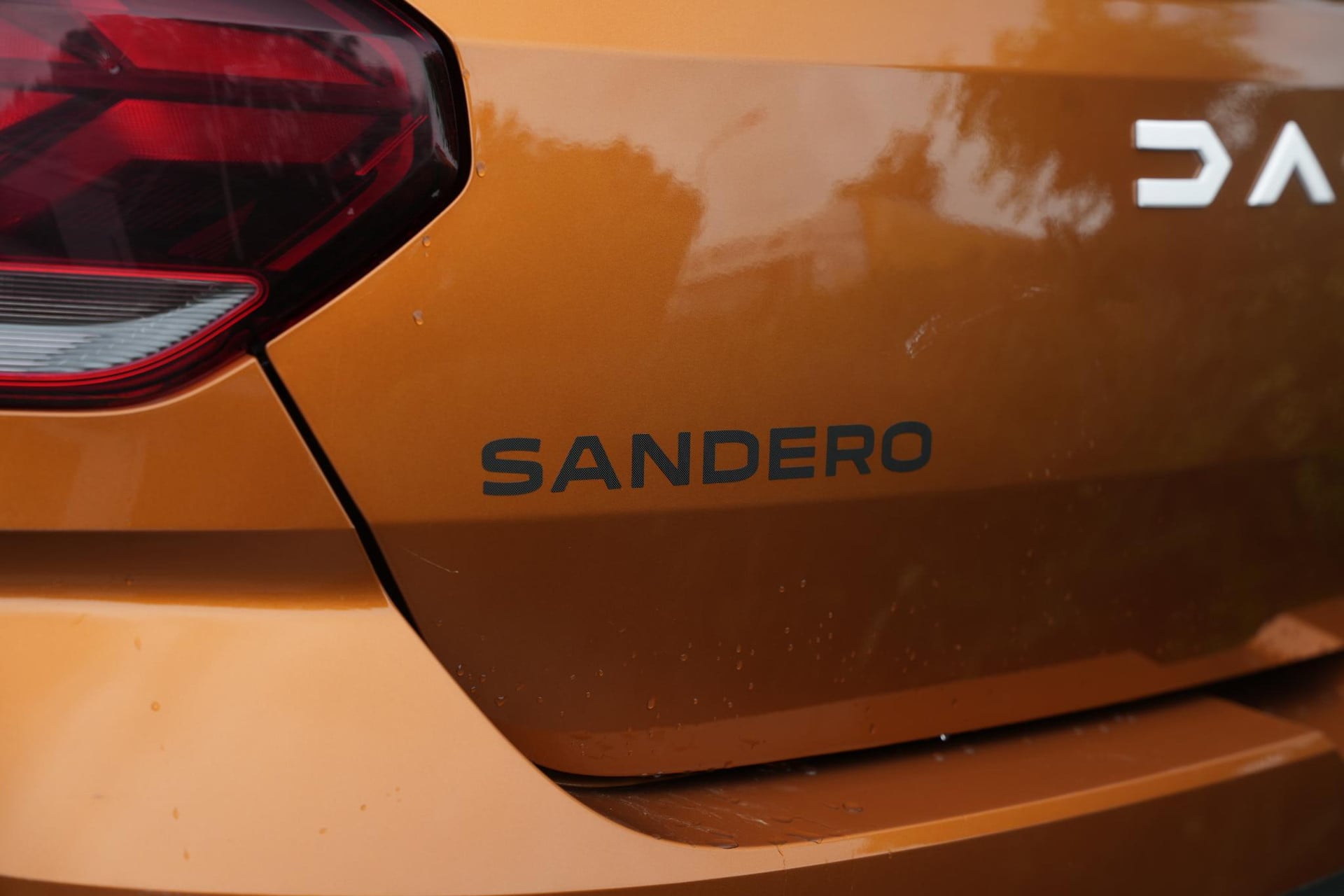 Dacia Sandero 1.0 TCe 90 Comfort 2024 ORANGE ATACAMA (TEEPY) 20