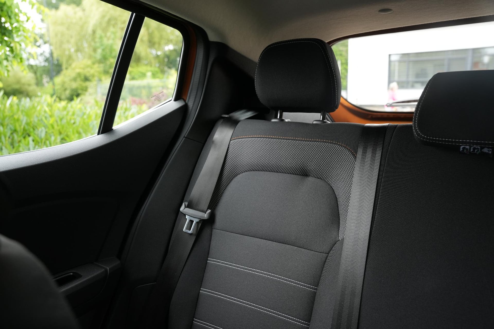 Dacia Sandero 1.0 TCe 90 Comfort 2024 ORANGE ATACAMA (TEEPY) 36