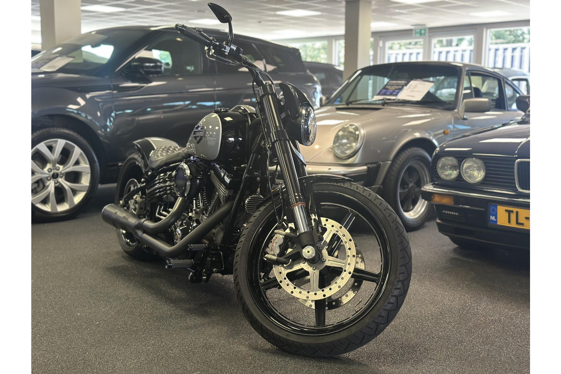 Harley-Davidson  96 FXCW Softail Rocker 2009  2