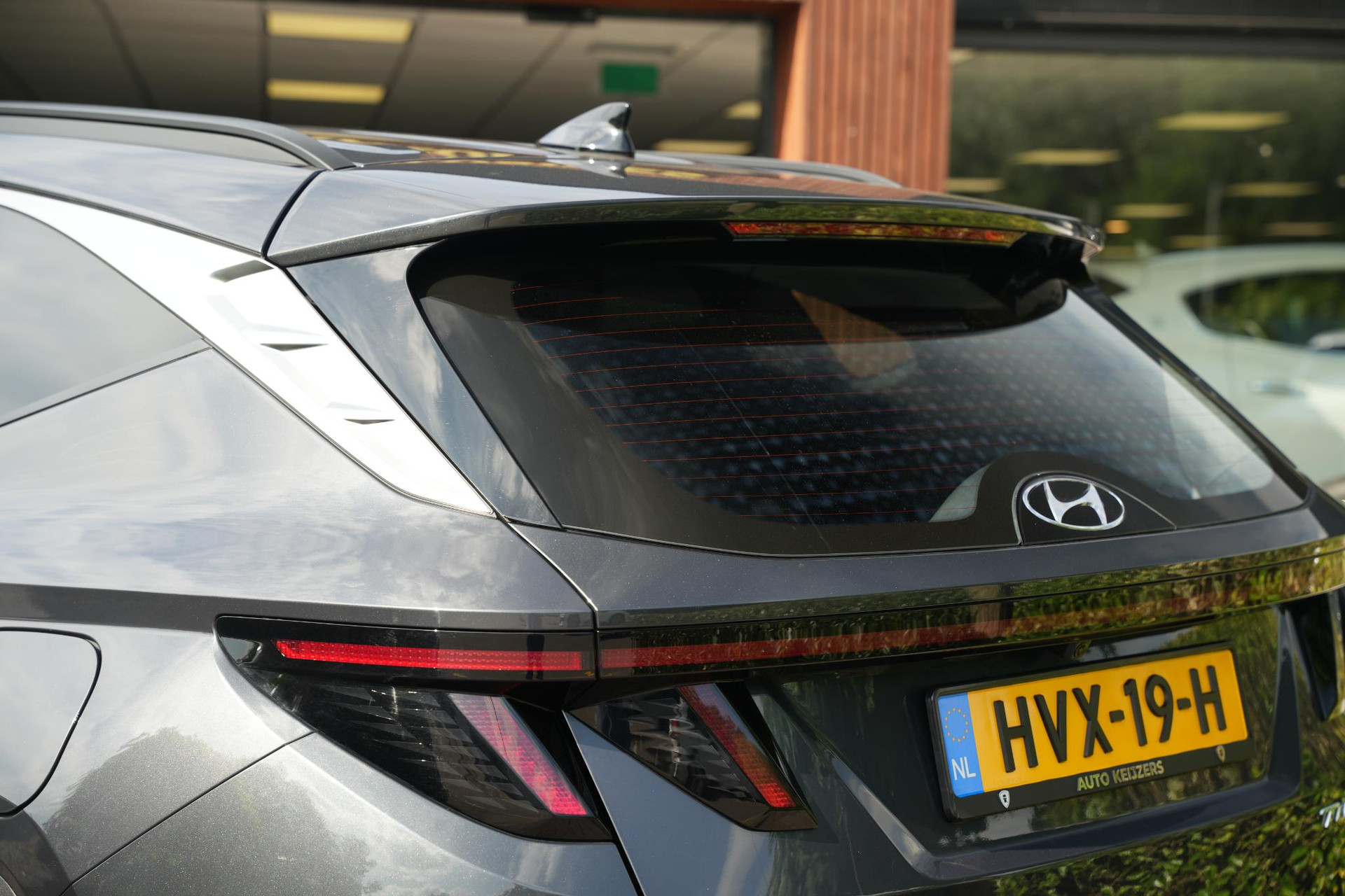 Hyundai Tucson 1.6 T-GDI HEV i-Motion 2024 Shimmering Silver Pearl Metallic (R2T) 10
