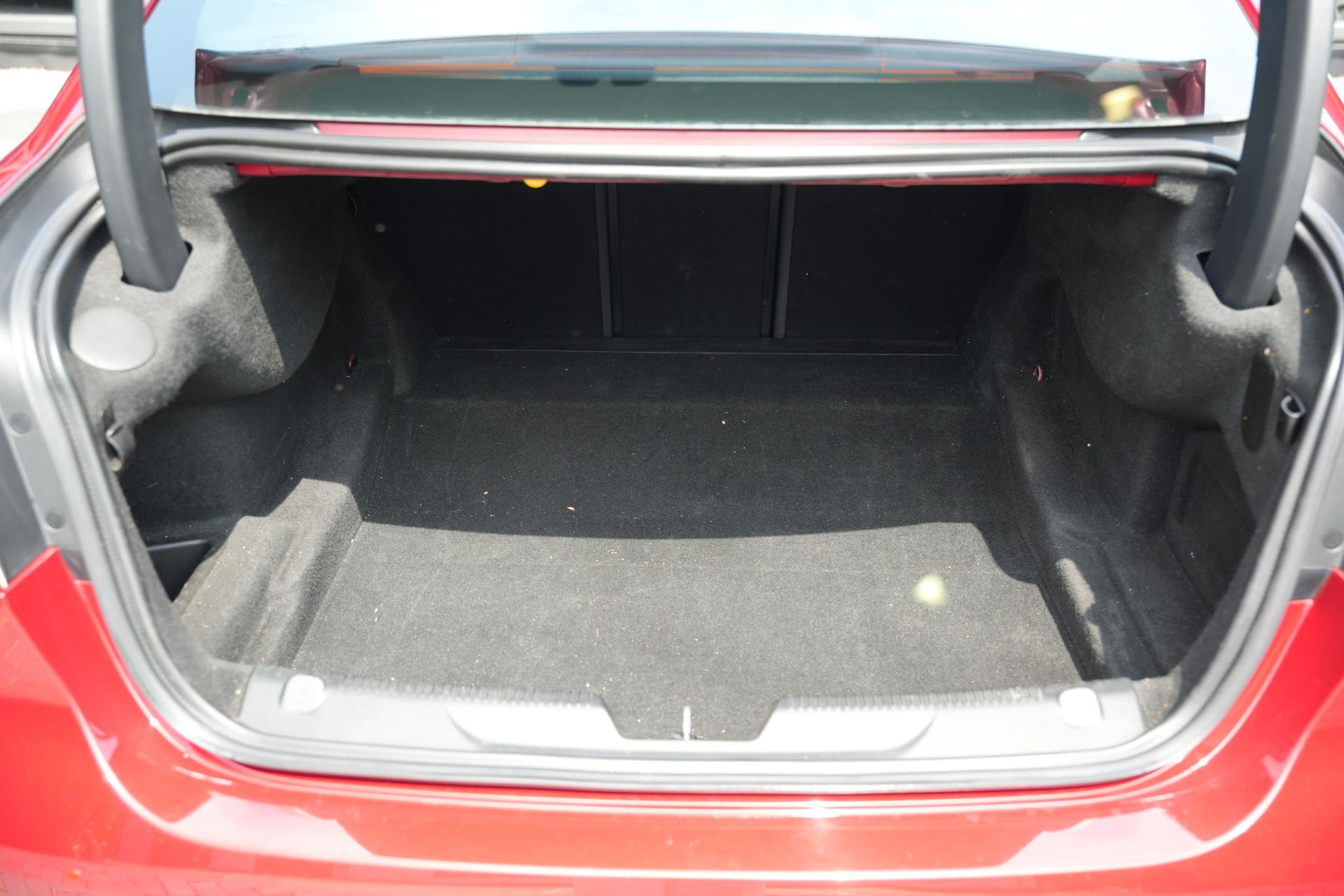 Jaguar XE 2.0 Portfolio 2016 Exterior Paint - Firenze (1AF) 12