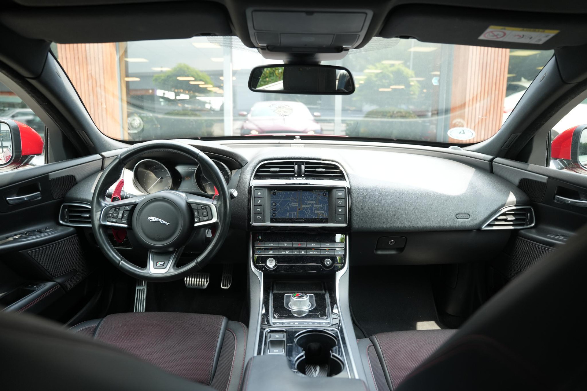 Jaguar XE 2.0 Portfolio 2016 Exterior Paint - Firenze (1AF) 2