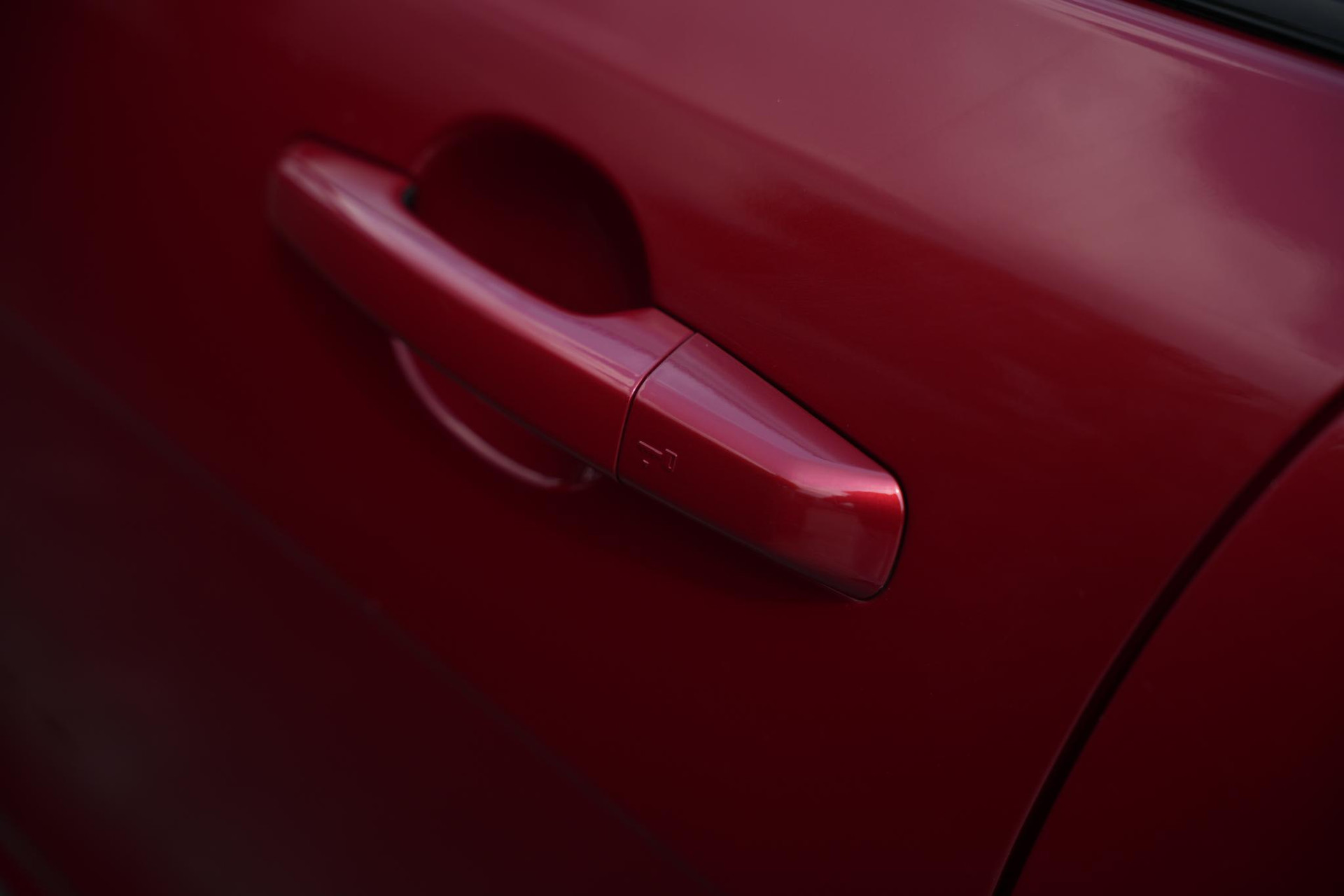 Jaguar XE 2.0 Portfolio 2016 Exterior Paint - Firenze (1AF) 23