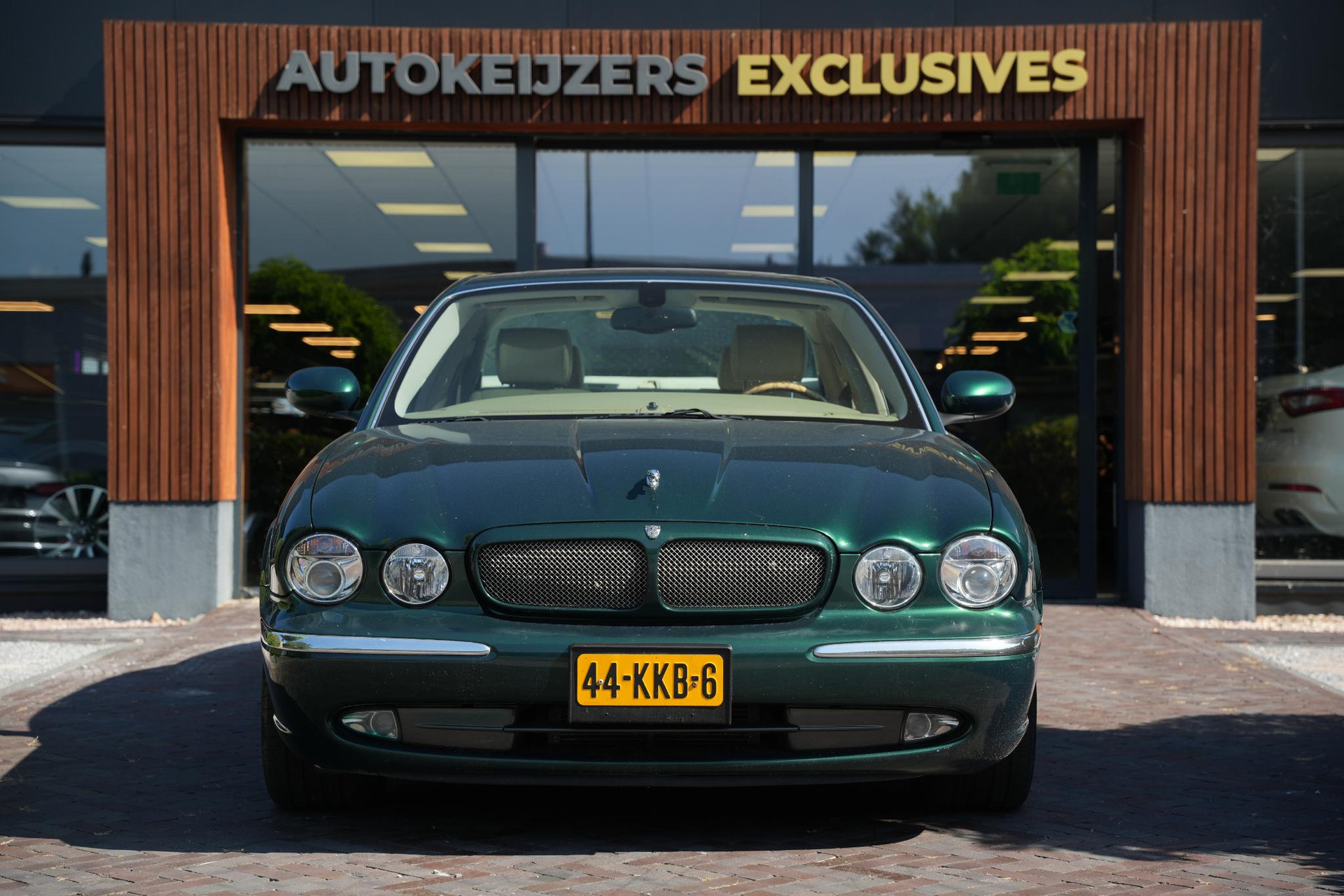 Jaguar XJR 4.2 V8 S/C 2004 Jaguar Racing Green-JBC1957 (_PJAB8) 3