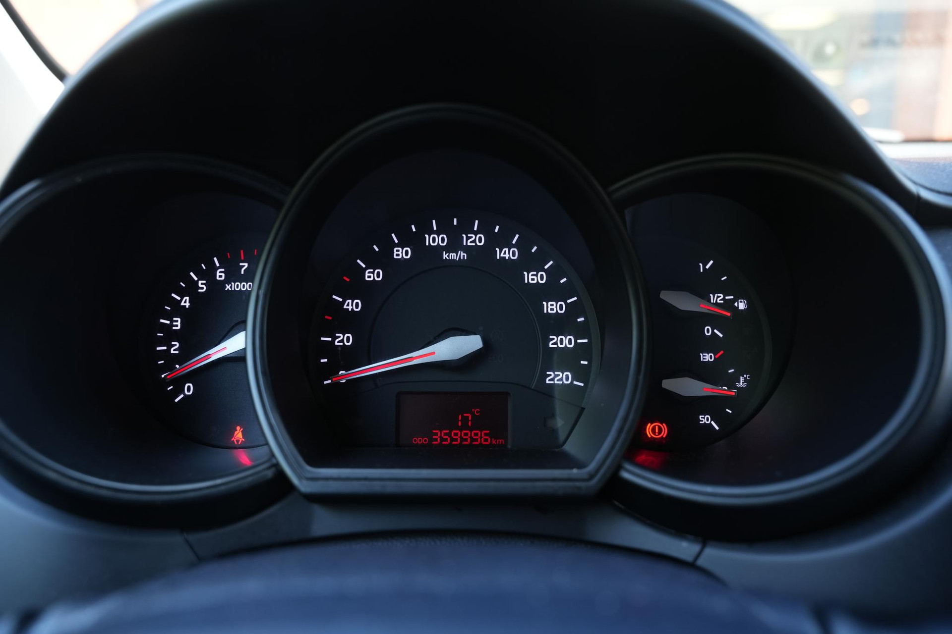 Kia Rio 1.2 CVVT Plus Pack 2014 Platinum Graphite Metalli (ABT) 21