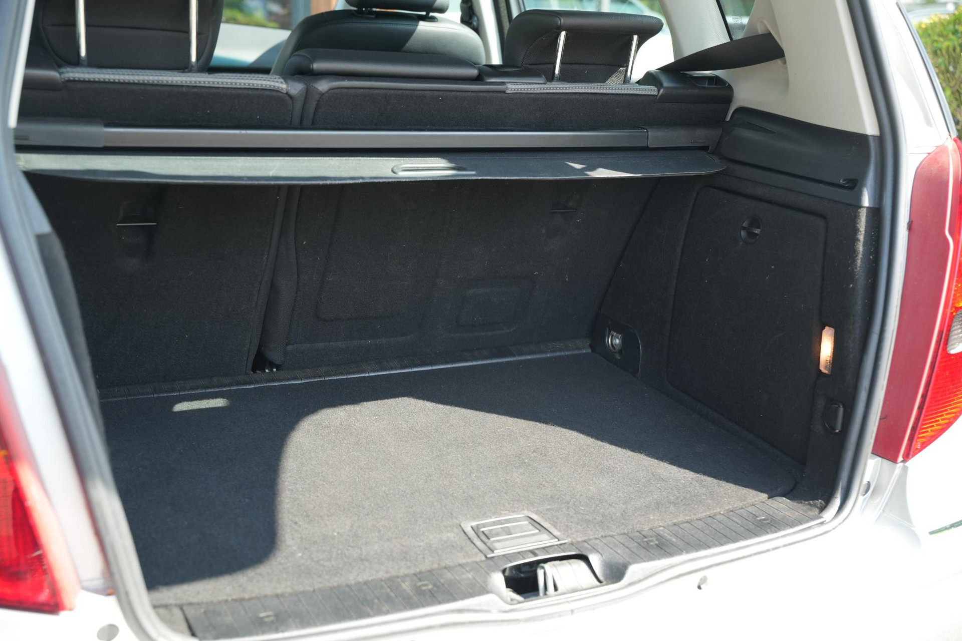 Mercedes-Benz A-Klasse 150 Avantgarde 2007 POLAR SILVER - METALLIC PAINT (761U) 12