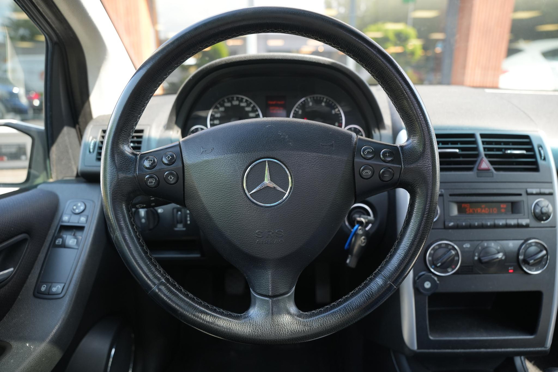 Mercedes-Benz A-Klasse 150 Avantgarde 2007 POLAR SILVER - METALLIC PAINT (761U) 8