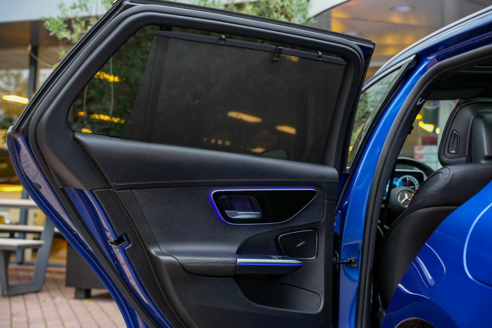 Mercedes-Benz C-Klasse 300 e AMG Line 2021 SPECTRAL BLUE - METALLIC FINISH (970U) 13