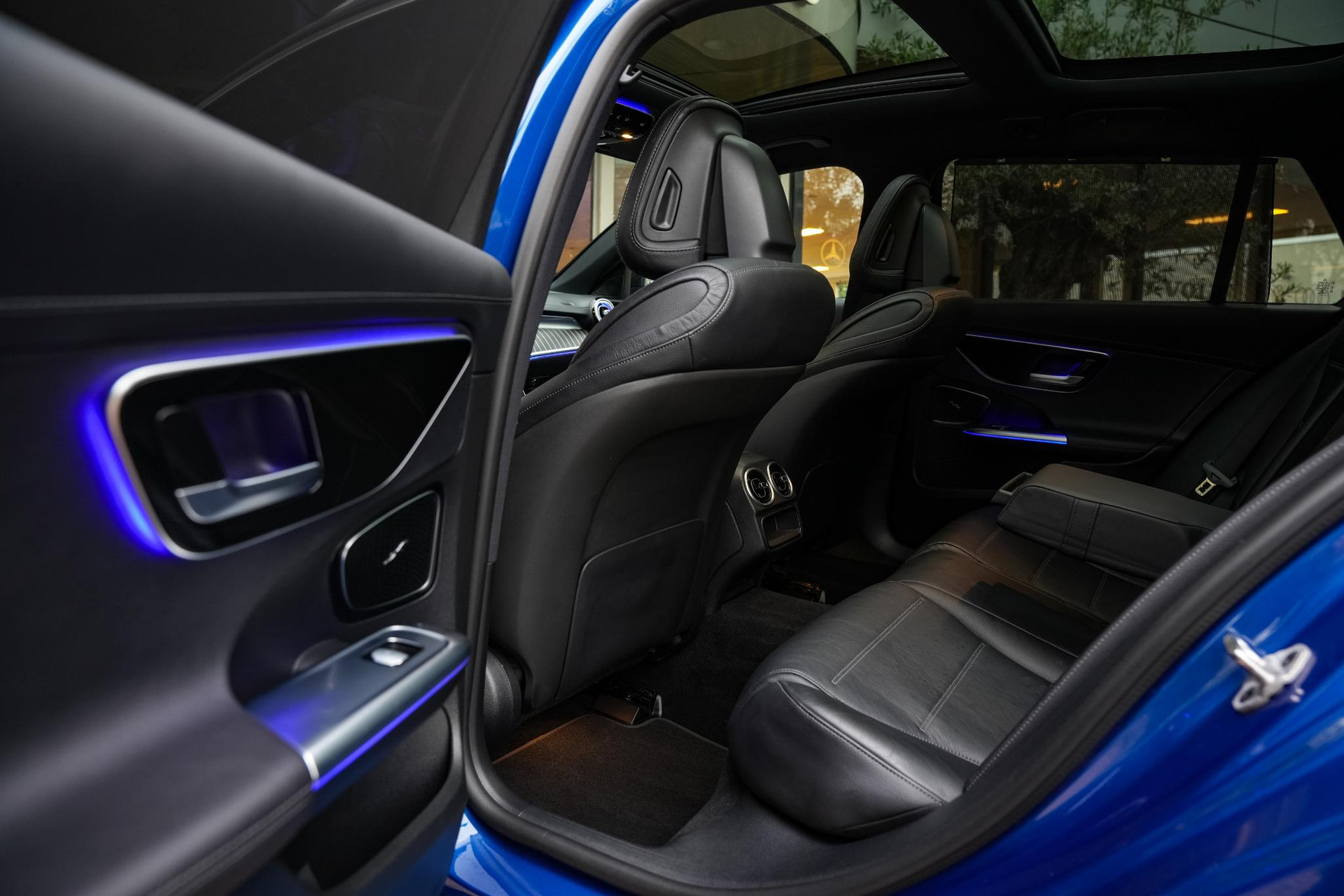 Mercedes-Benz C-Klasse 300 e AMG Line 2021 SPECTRAL BLUE - METALLIC FINISH (970U) 8
