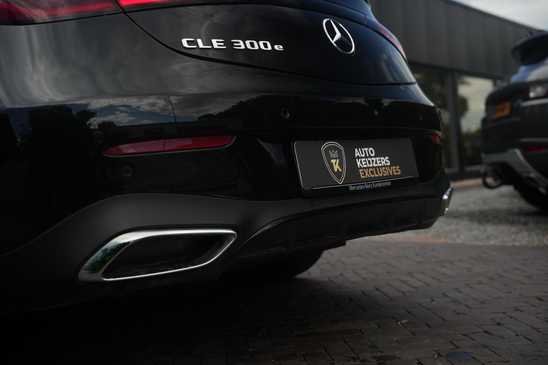Mercedes-Benz CLE Coupé 300 e AMG Line 2026 Obsidian black - metallic finish (197U) 16
