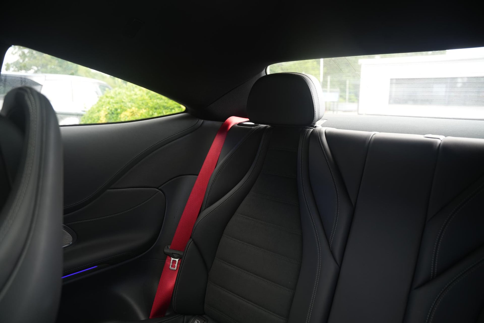 Mercedes-Benz CLE Coupé 300 e AMG Line 2026 Obsidian black - metallic finish (197U) 18
