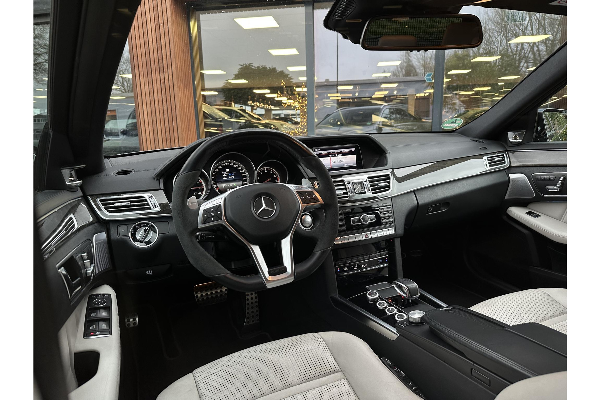Mercedes-Benz E-Klasse Estate AMG 63 S 4MATIC 2013  2