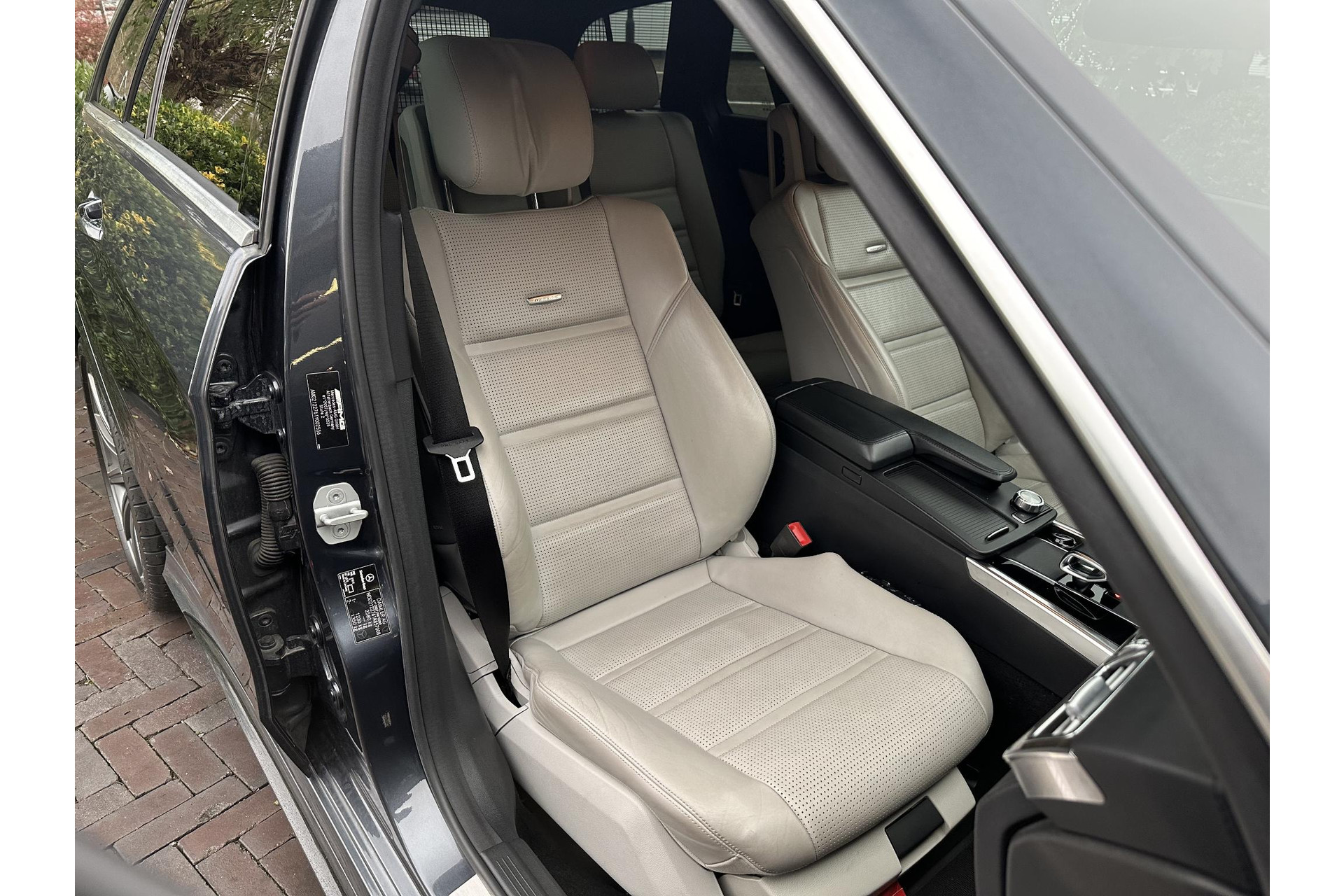 Mercedes-Benz E-Klasse Estate AMG 63 S 4MATIC 2013  8