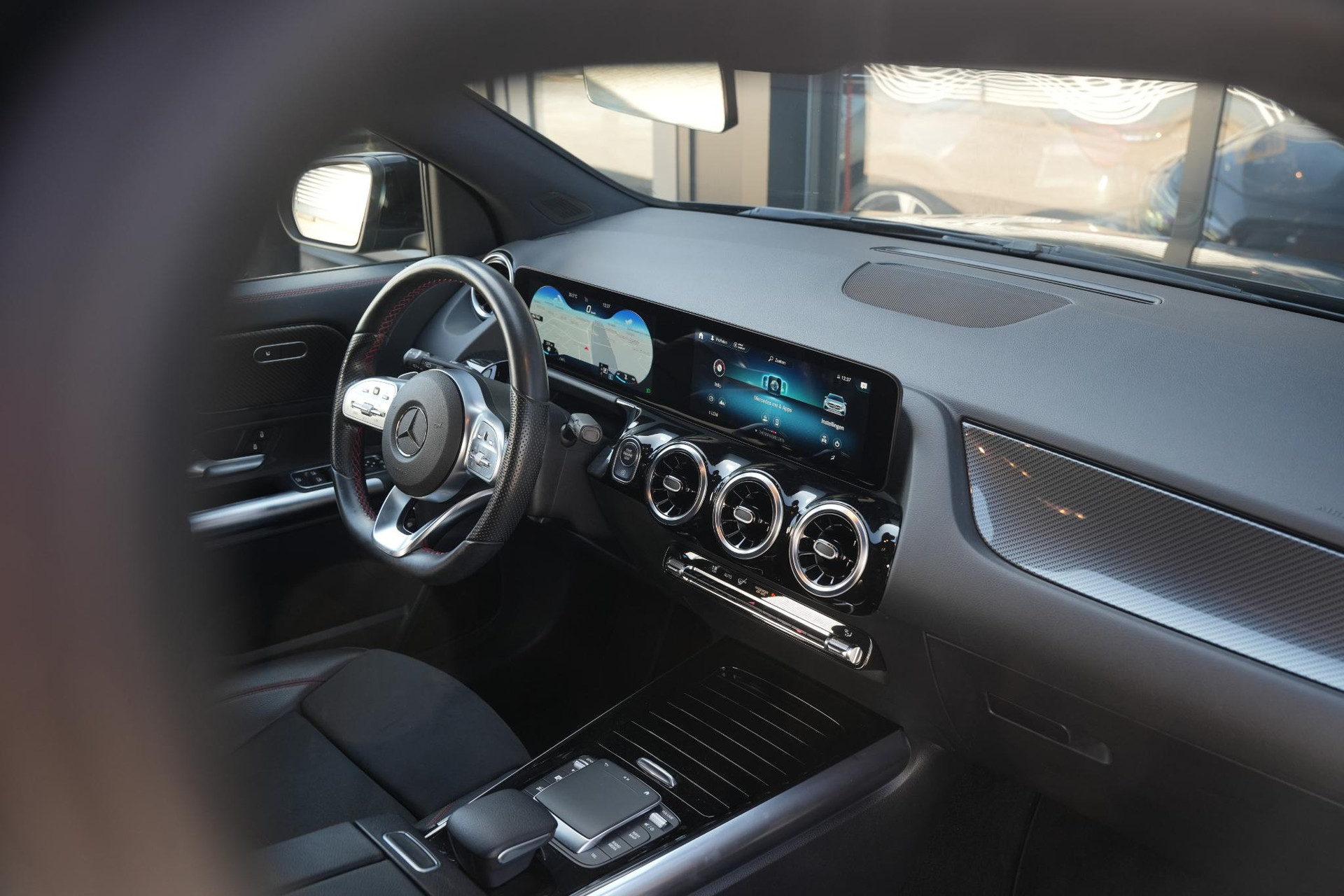 Mercedes-Benz GLA 200 2020 COSMOS BLACK - METALLIC FINISH (191U) 17