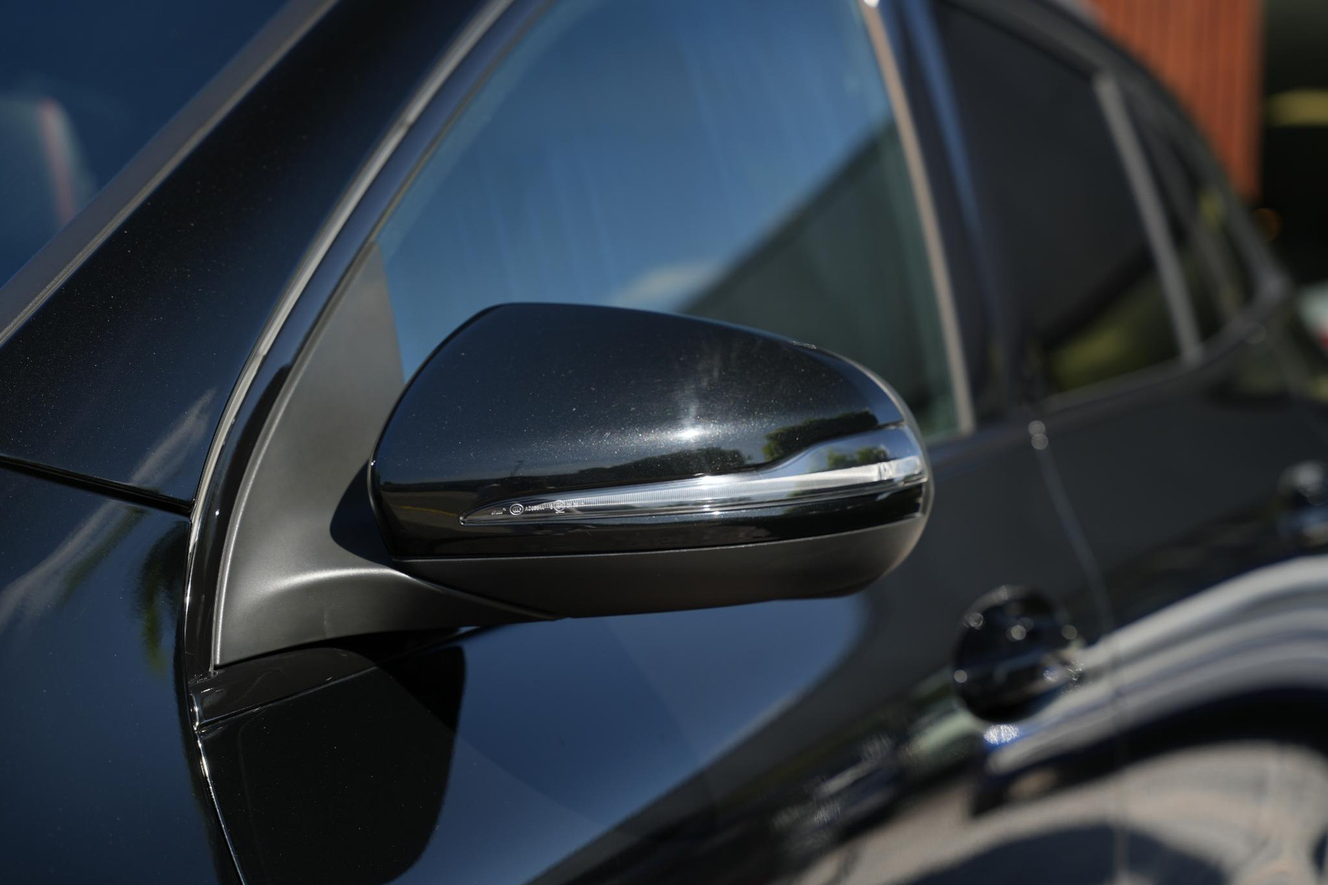 Mercedes-Benz GLA 200 2020 COSMOS BLACK - METALLIC FINISH (191U) 21