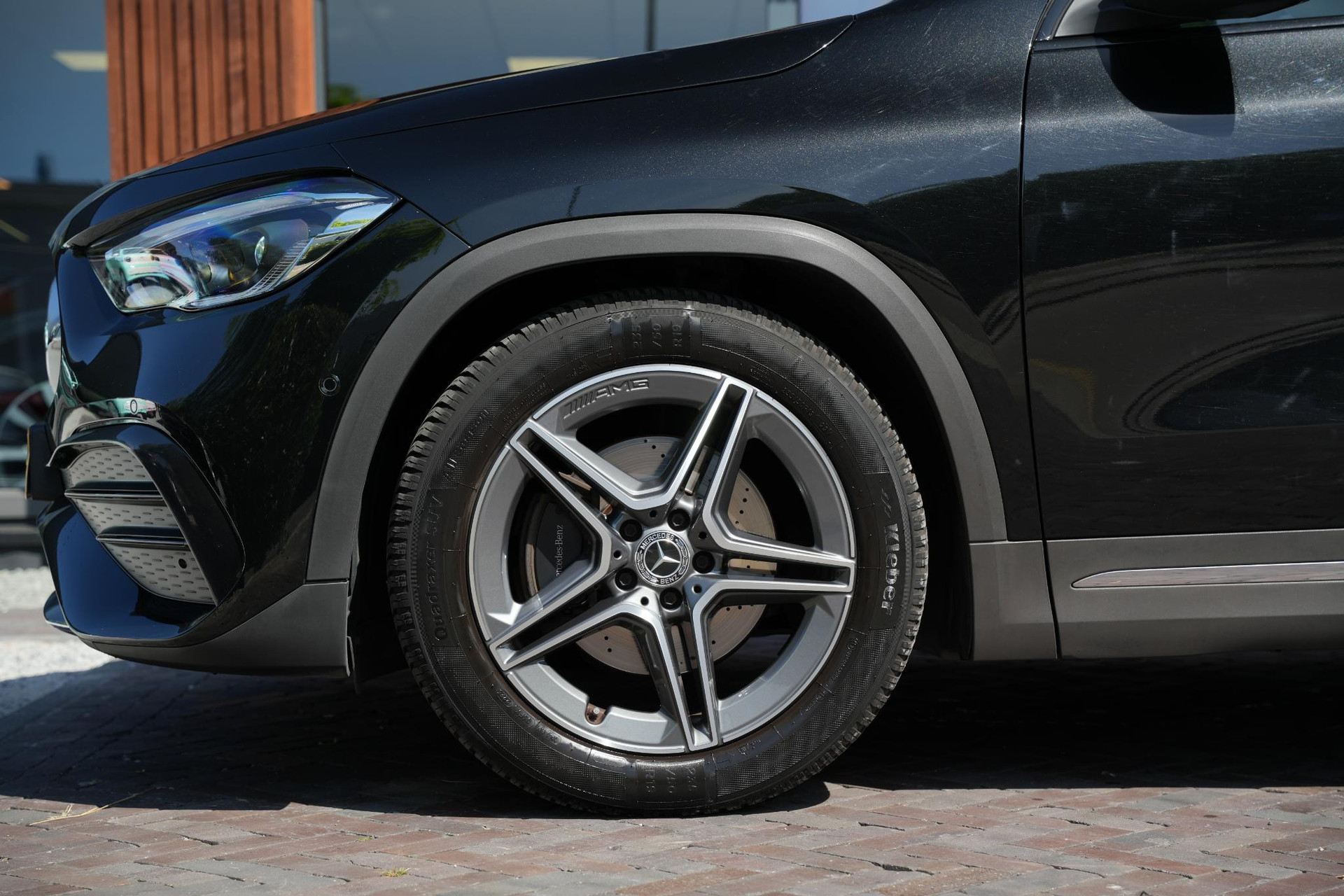 Mercedes-Benz GLA 200 2020 COSMOS BLACK - METALLIC FINISH (191U) 26