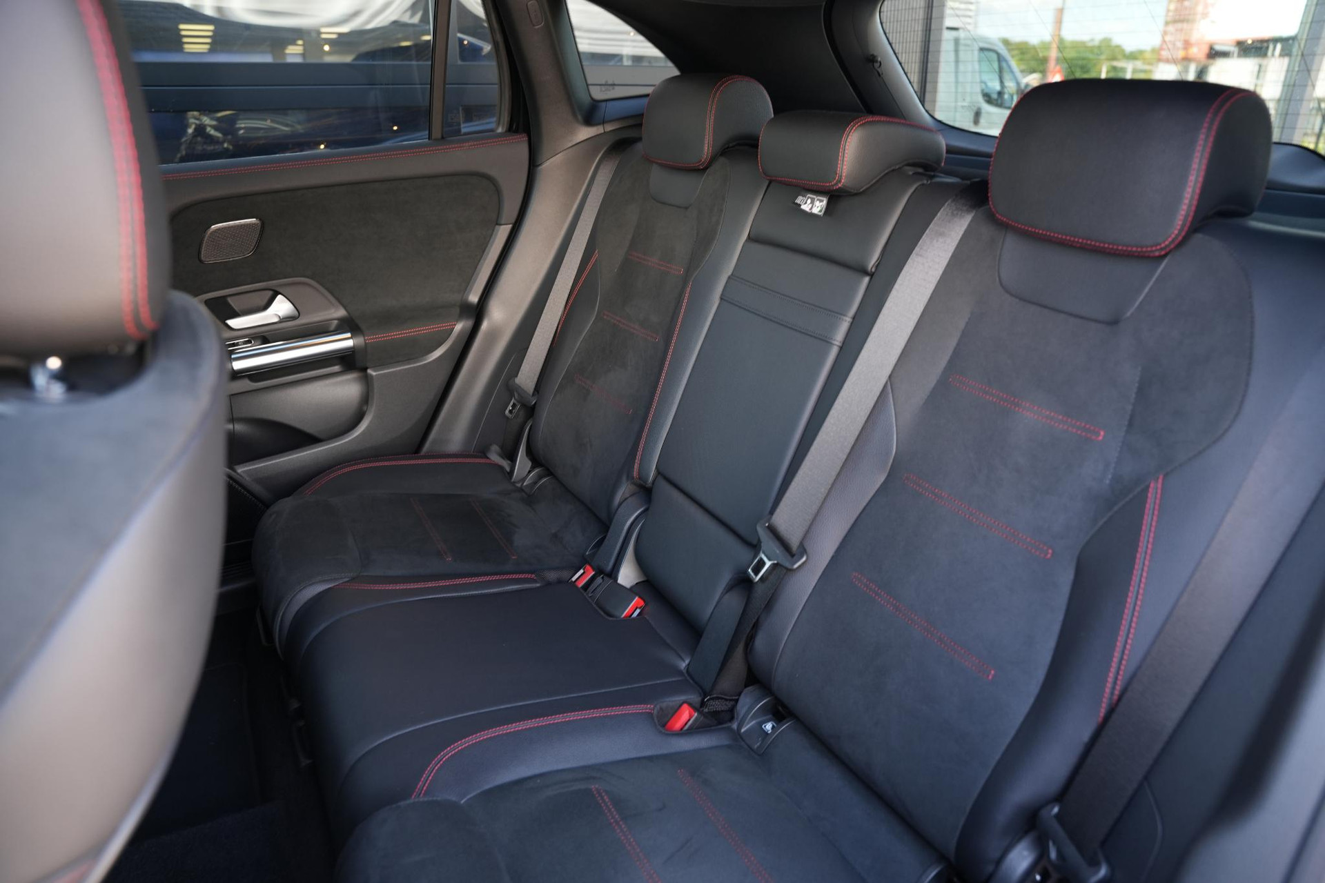 Mercedes-Benz GLA 200 2020 COSMOS BLACK - METALLIC FINISH (191U) 6