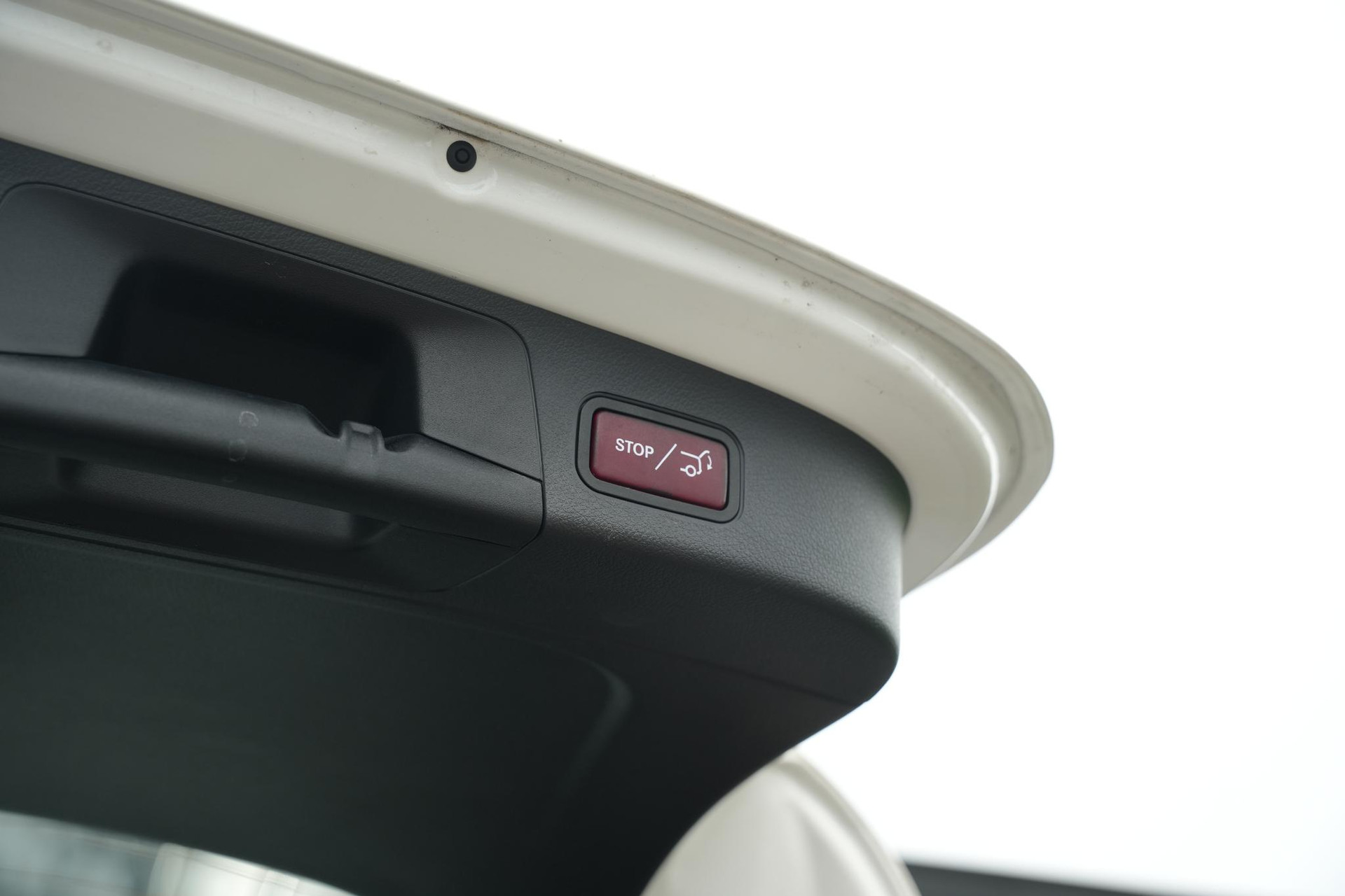 Mercedes-Benz GLA 250 e Business Solution 2025 POLAR WHITE - STANDARD FINISH (149U) 27