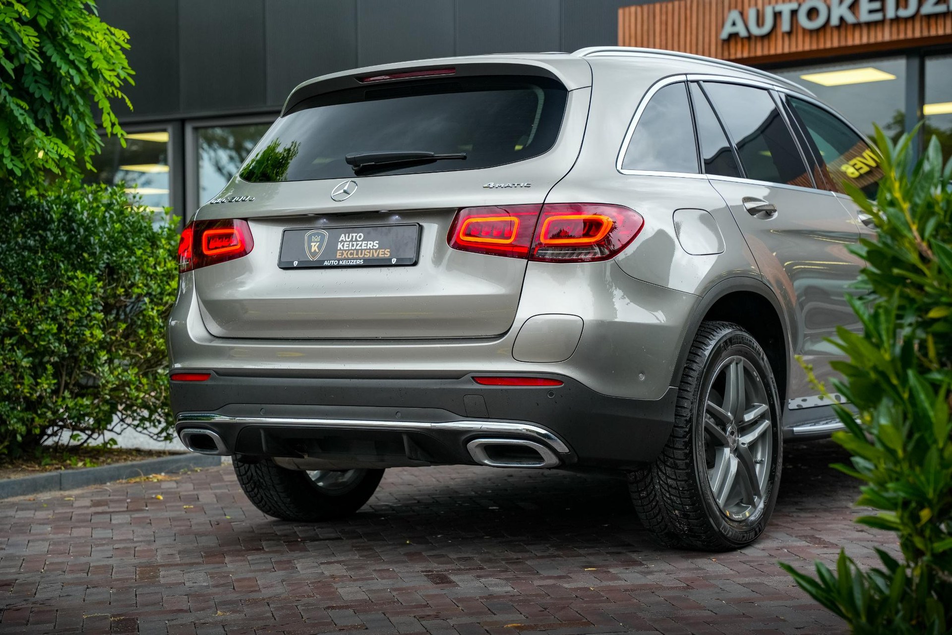 Mercedes-Benz GLC 300e 4MATIC Business Solution AMG 2021  11