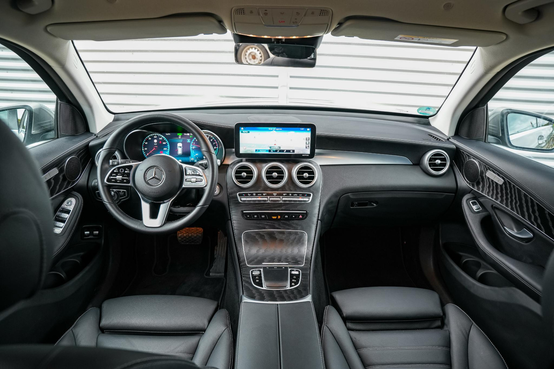 Mercedes-Benz GLC 300e 4MATIC Business Solution AMG 2021  2