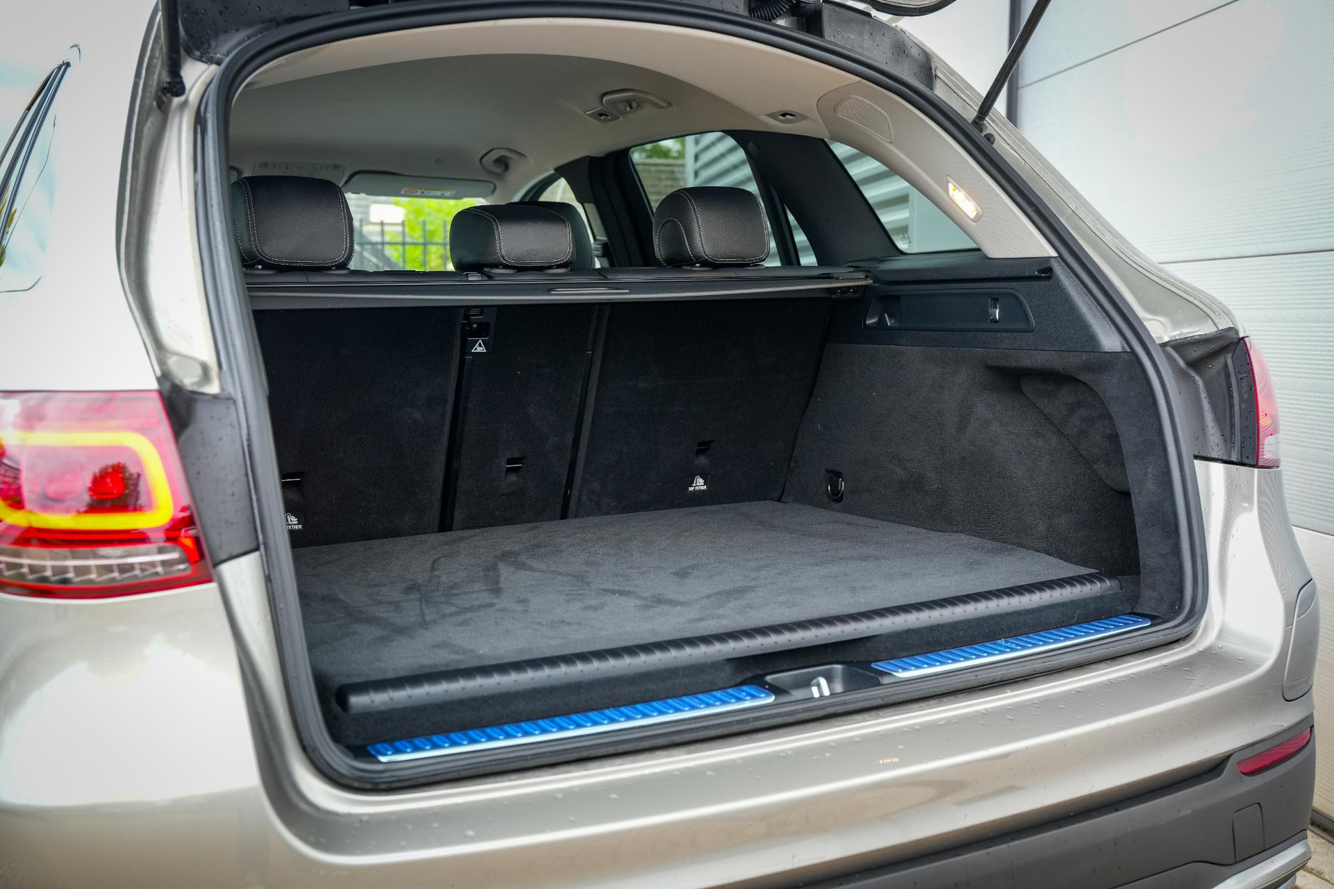 Mercedes-Benz GLC 300e 4MATIC Business Solution AMG 2021  27