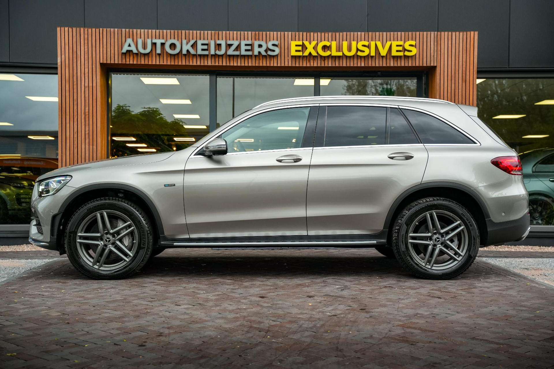 Mercedes-Benz GLC 300e 4MATIC Business Solution AMG 2021  5