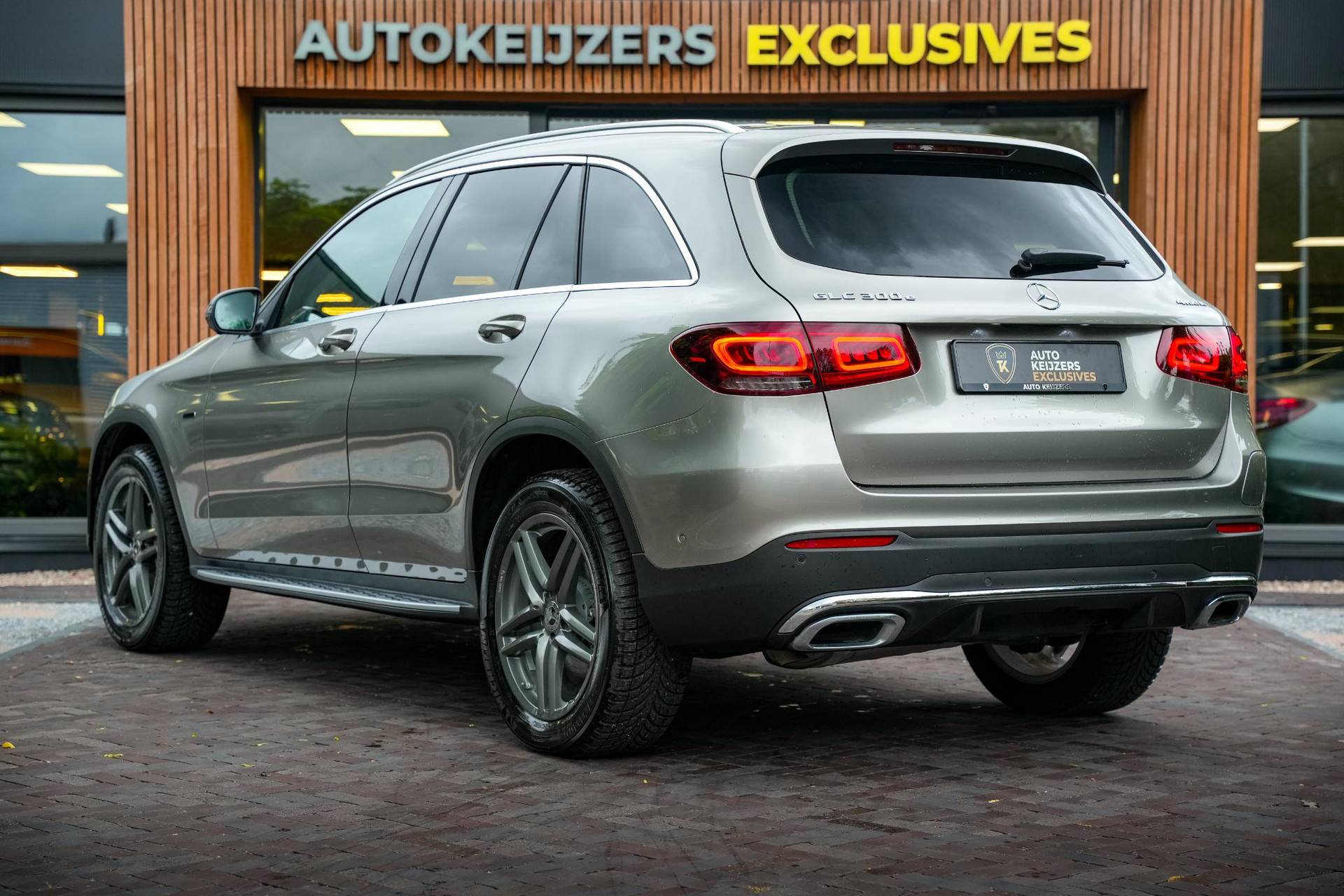 Mercedes-Benz GLC 300e 4MATIC Business Solution AMG 2021  7