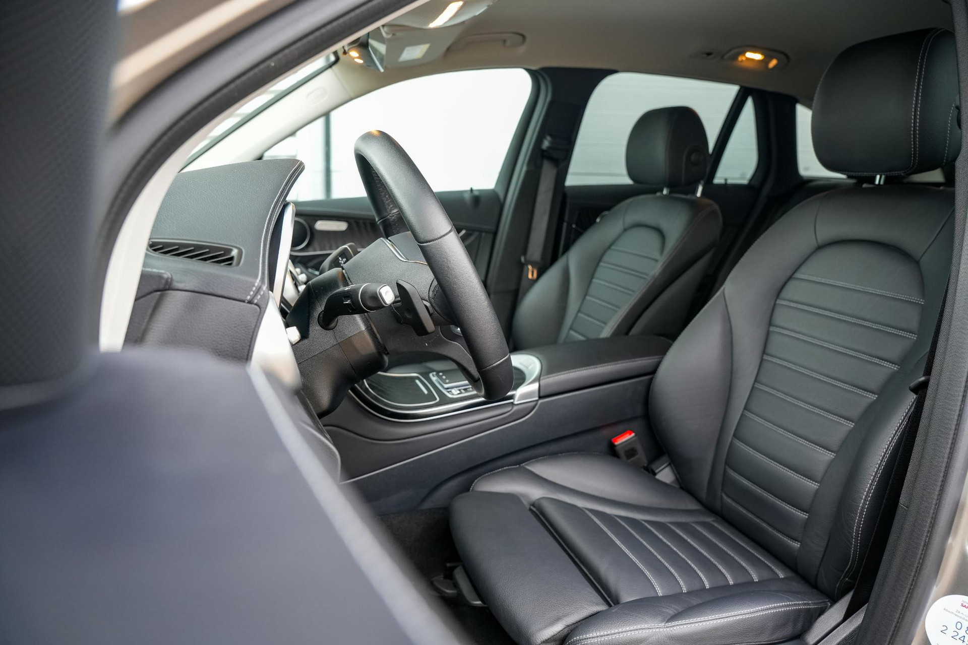 Mercedes-Benz GLC 300e 4MATIC Business Solution AMG 2021  8