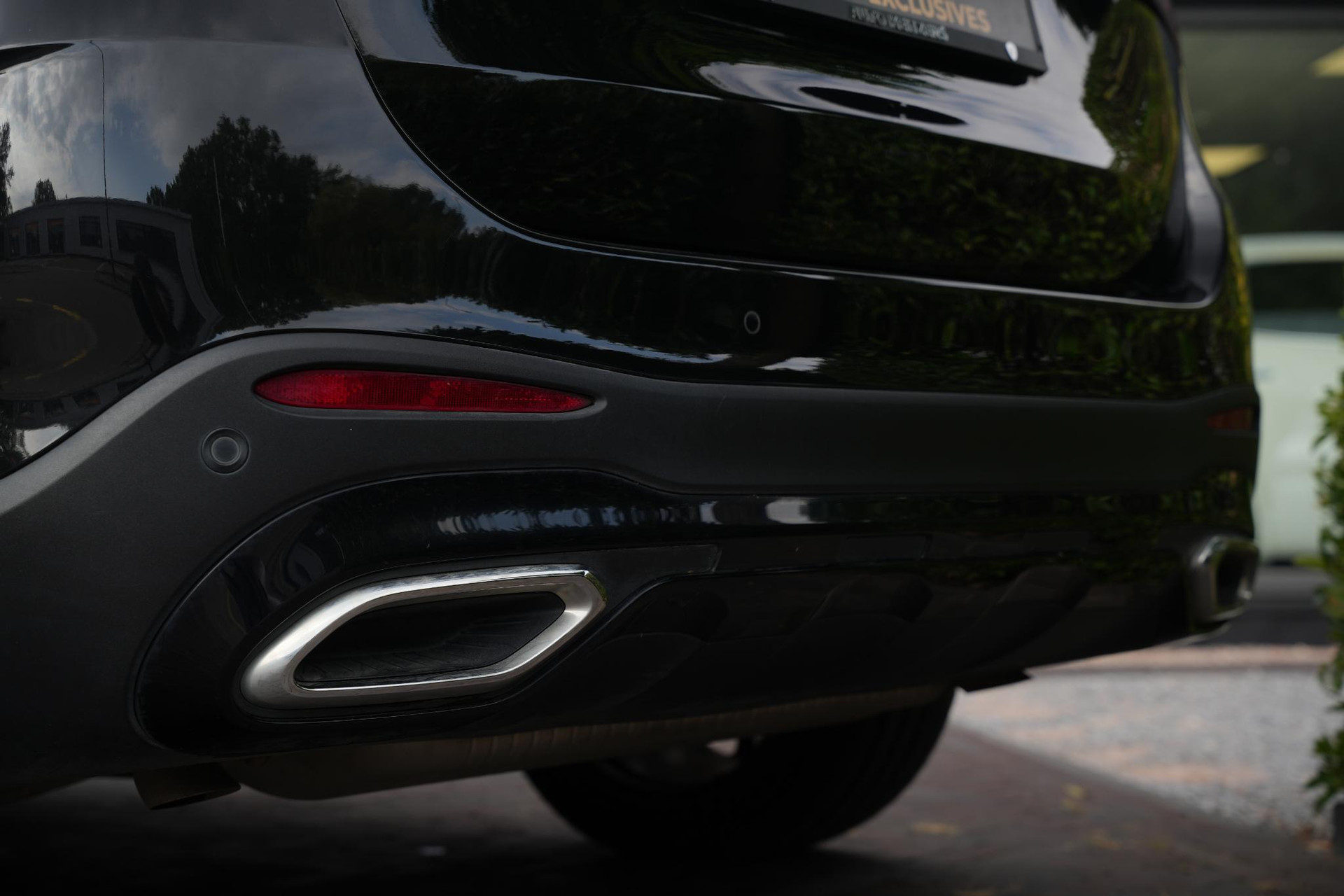 Mercedes-Benz GLC 400e 4MATIC AMG Line 2023 Obsidian black - metallic finish (197U) 23