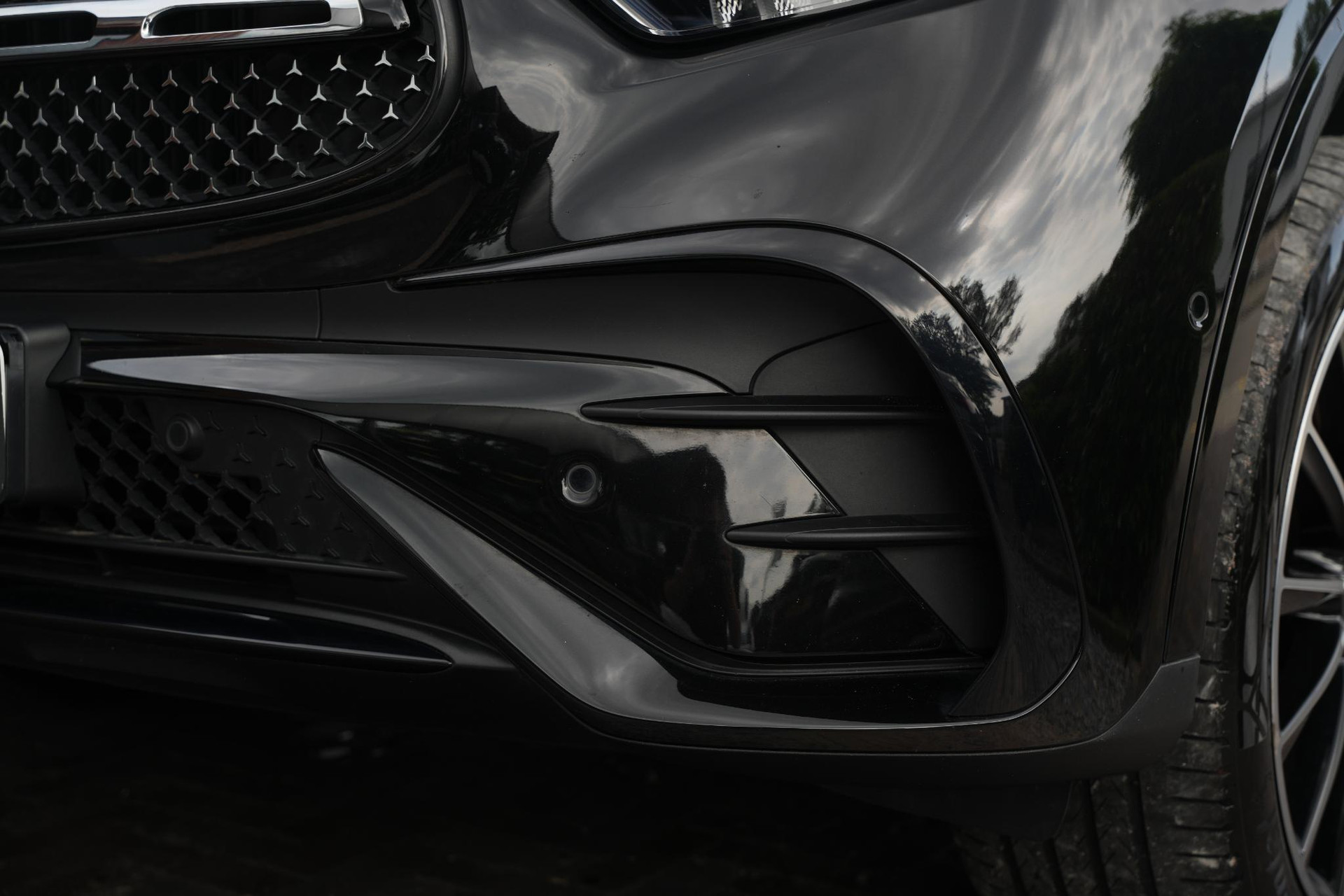 Mercedes-Benz GLC 400e 4MATIC AMG Line 2023 Obsidian black - metallic finish (197U) 33