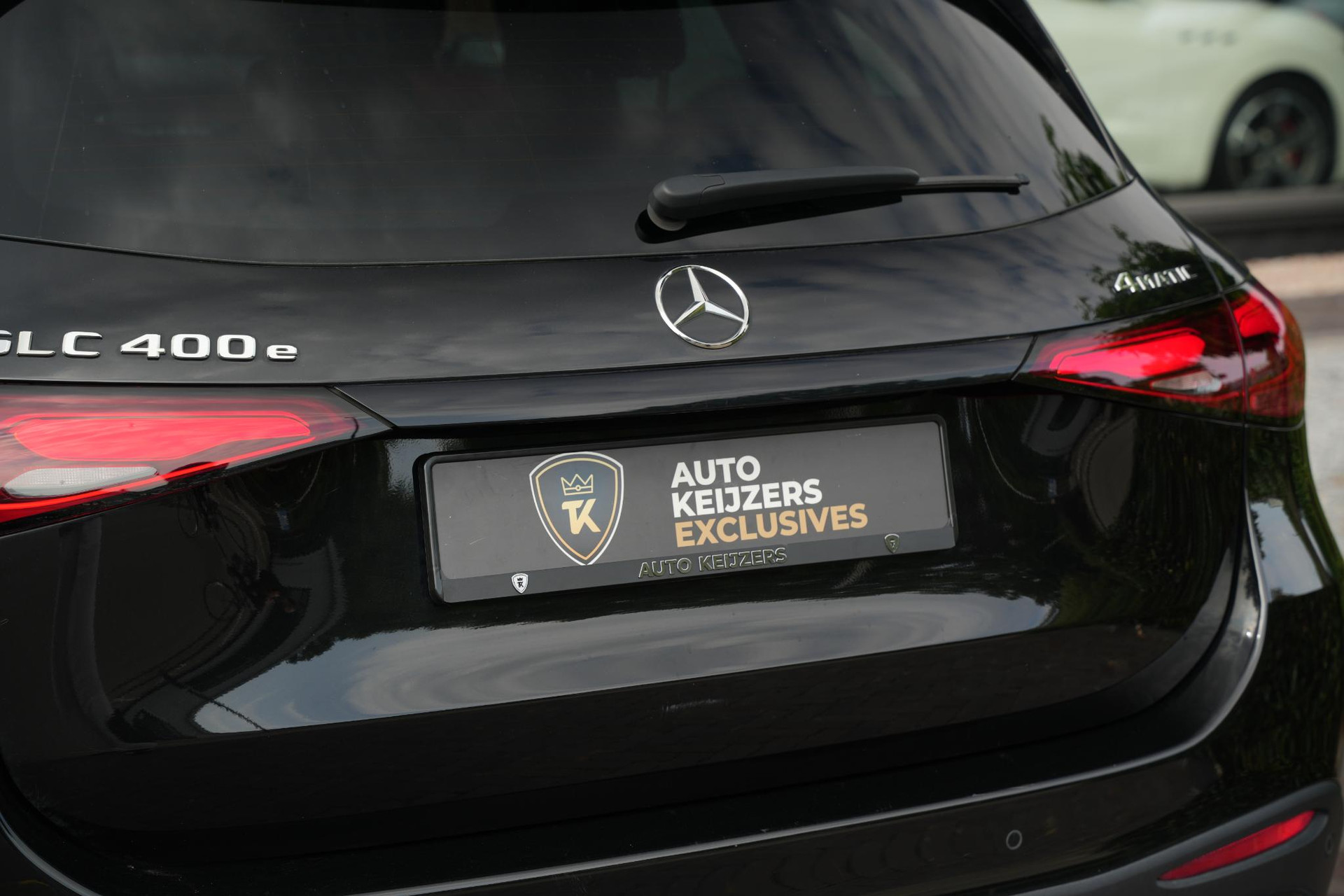Mercedes-Benz GLC 400e 4MATIC AMG Line 2023 Obsidian black - metallic finish (197U) 35