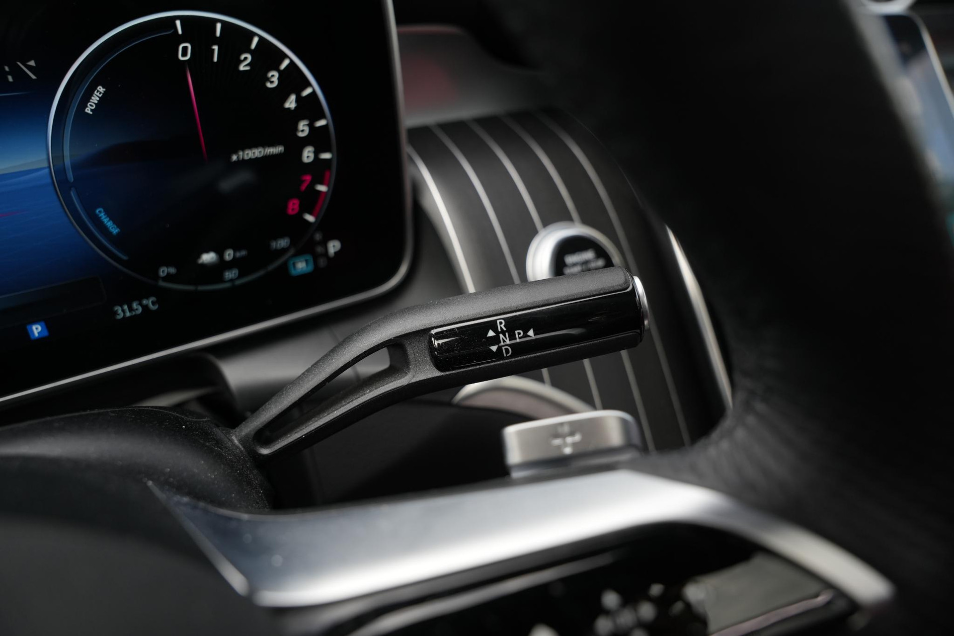 Mercedes-Benz GLC 400e 4MATIC AMG Line 2023 Obsidian black - metallic finish (197U) 45