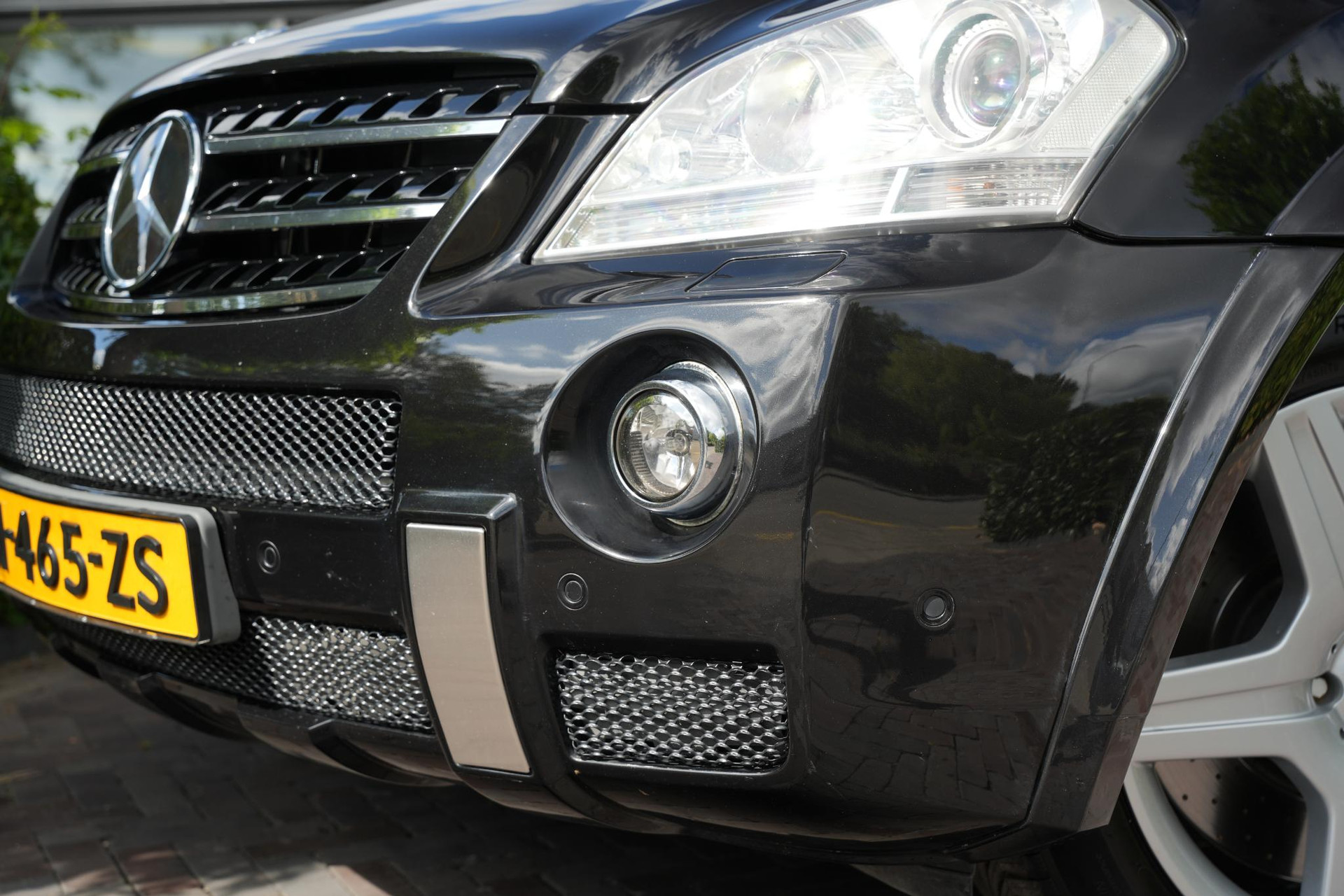 Mercedes-Benz M-Klasse AMG 63 2007 OBSIDIAN BLACK (197U) 16